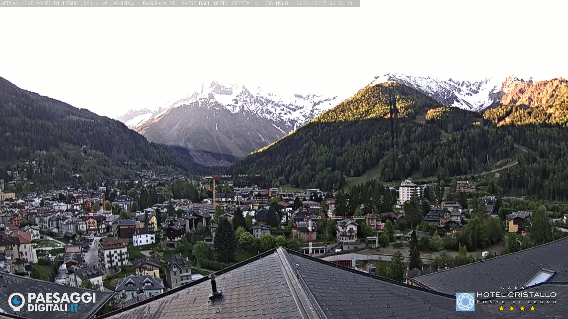 Ponte di Legno Live Cam - Brescia, Lombardy, Italy