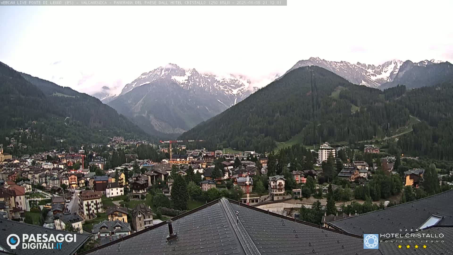 Ponte di Legno Live Cam - Brescia, Lombardy, Italy