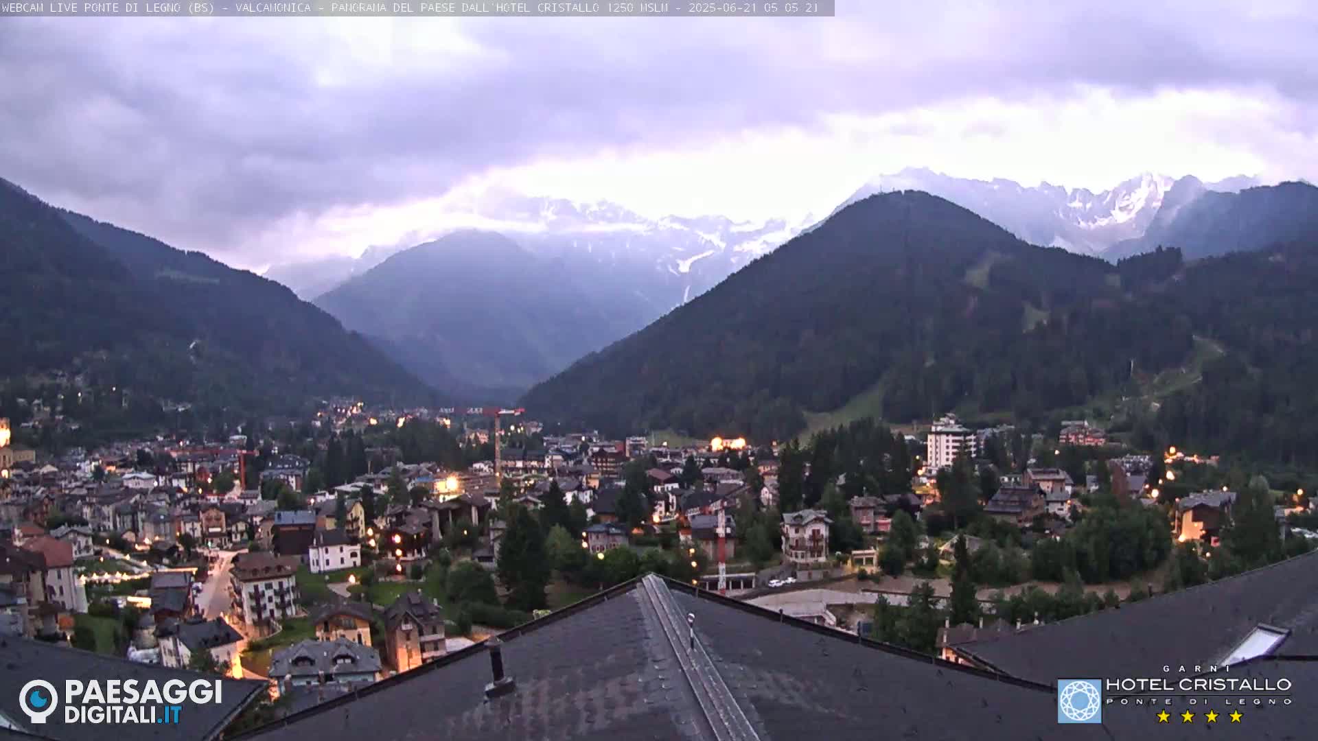 Ponte di Legno Live Cam - Brescia, Lombardy, Italy