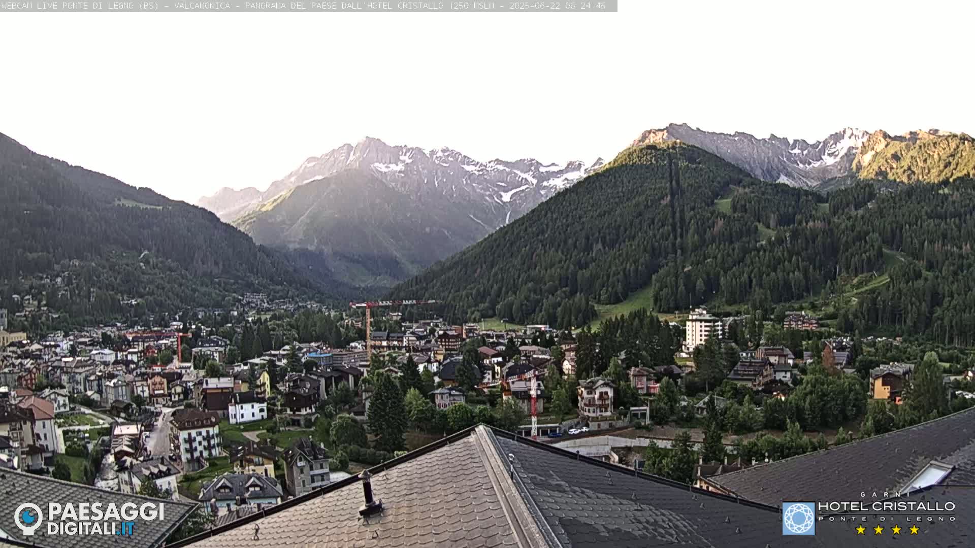 Ponte di Legno Live Cam - Brescia, Lombardy, Italy