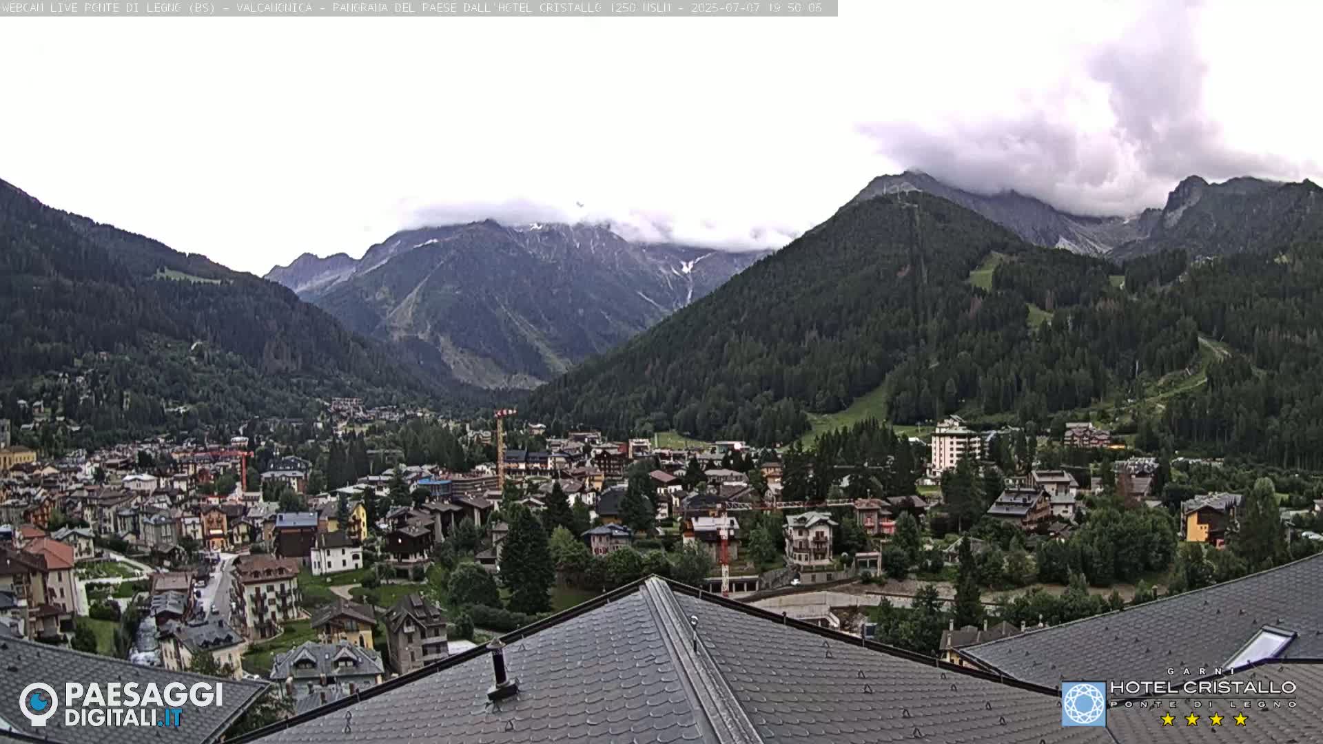 Ponte di Legno Live Cam - Brescia, Lombardy, Italy