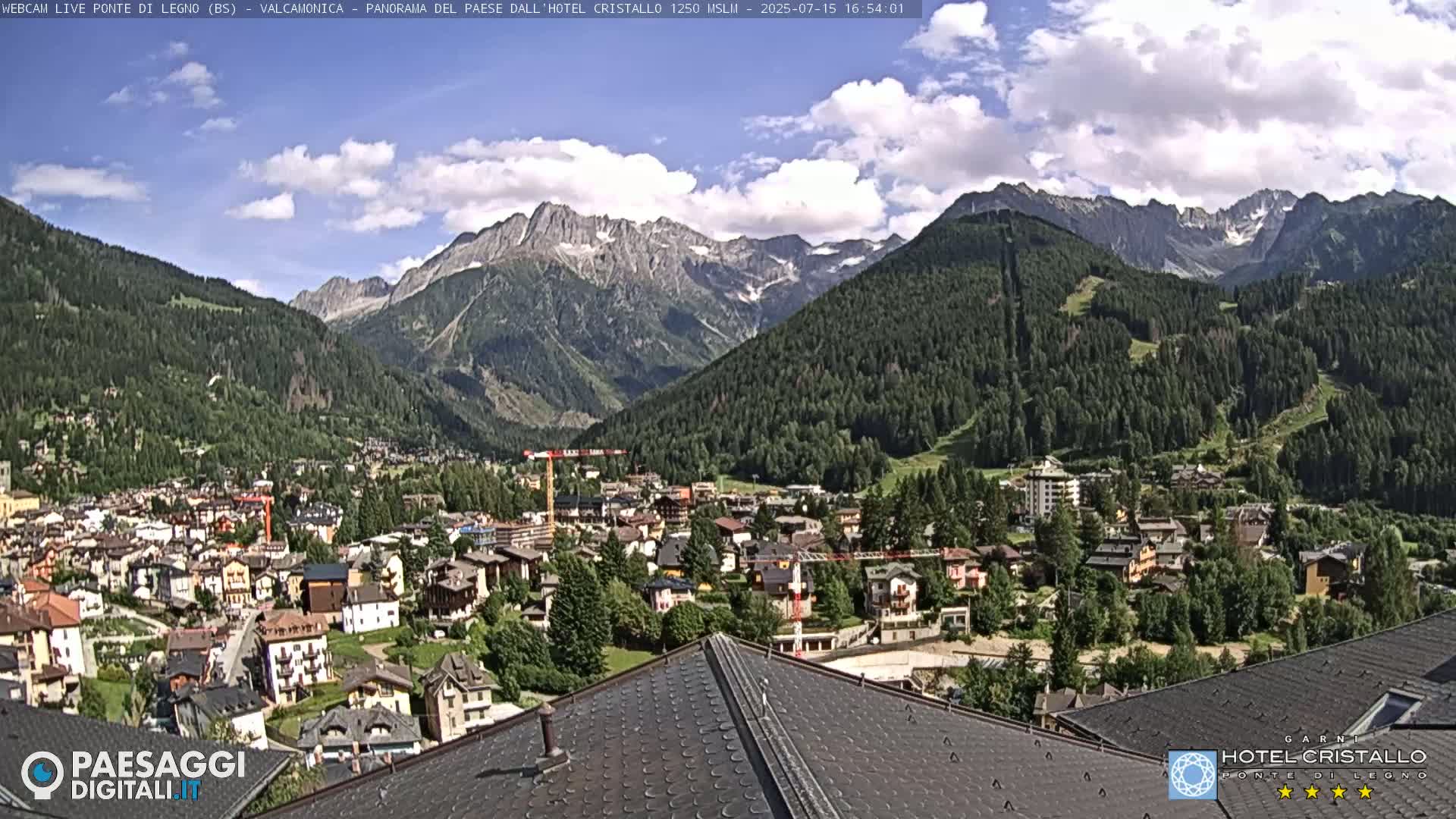 Ponte di Legno Live Cam - Brescia, Lombardy, Italy