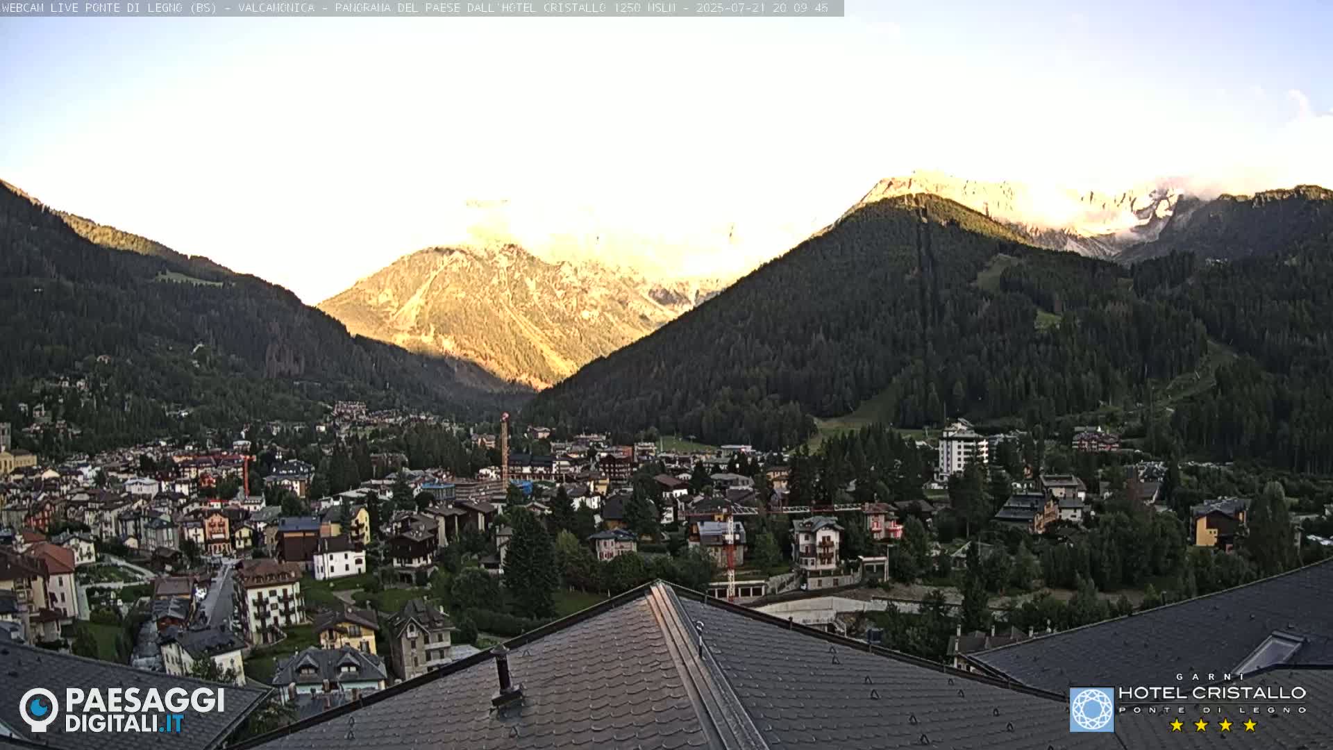 Ponte di Legno Live Cam - Brescia, Lombardy, Italy