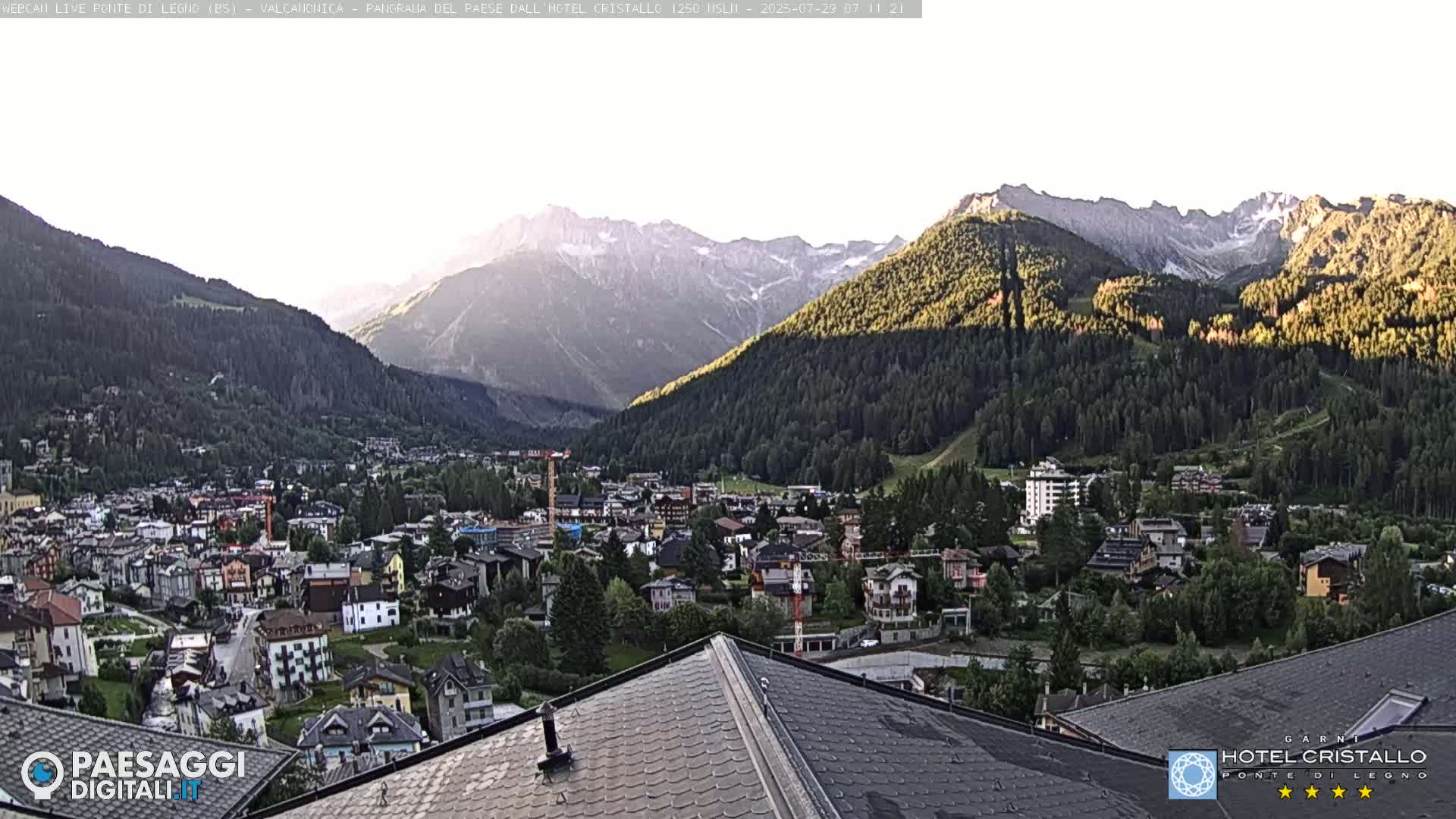 Ponte di Legno Live Cam - Brescia, Lombardy, Italy