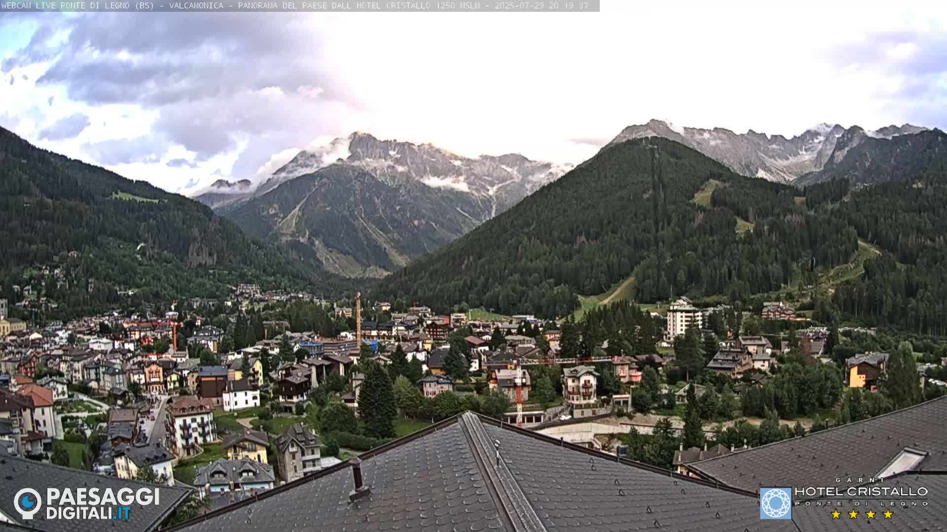 Ponte di Legno Live Cam - Brescia, Lombardy, Italy