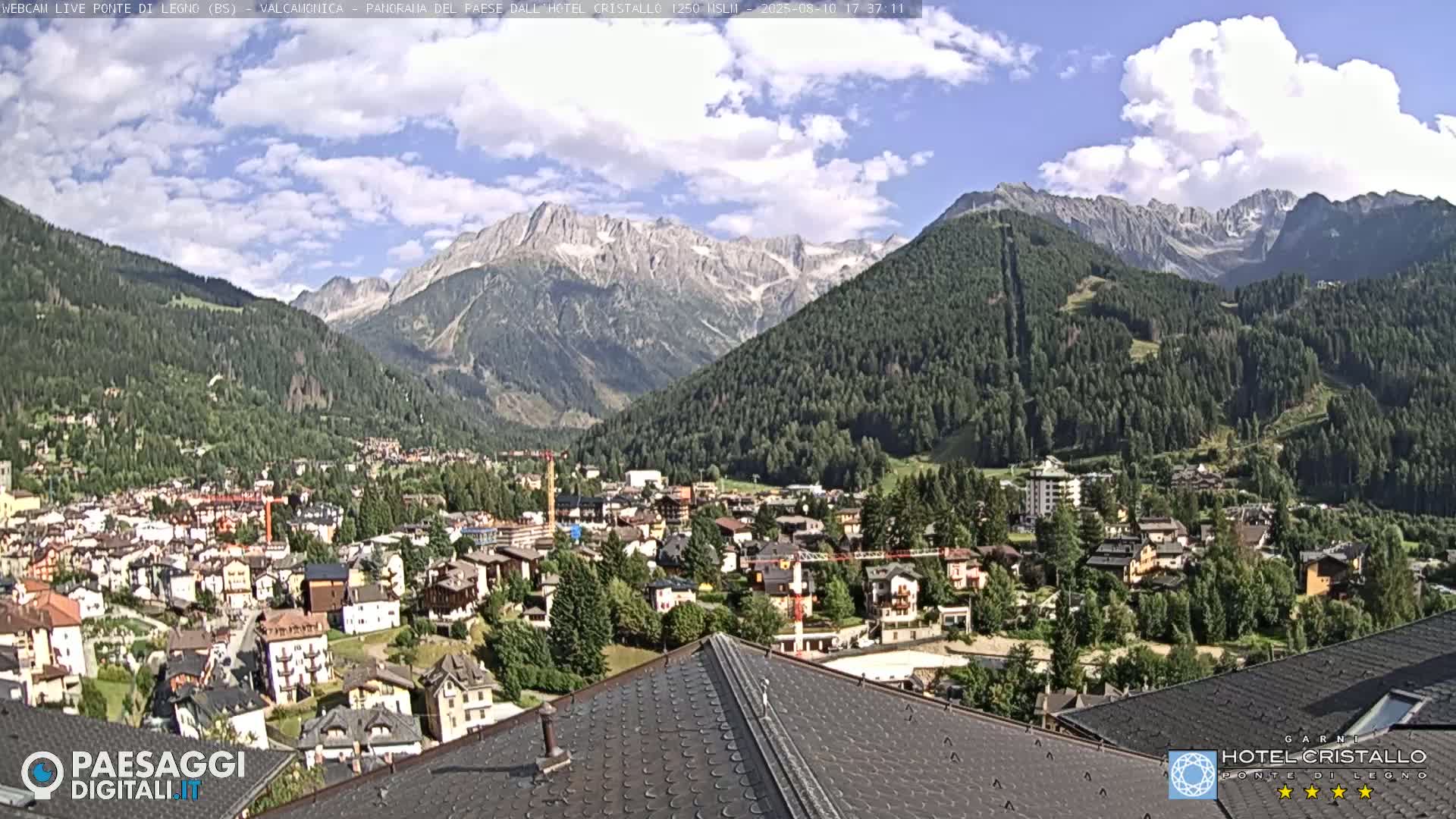 Ponte di Legno Live Cam - Brescia, Lombardy, Italy