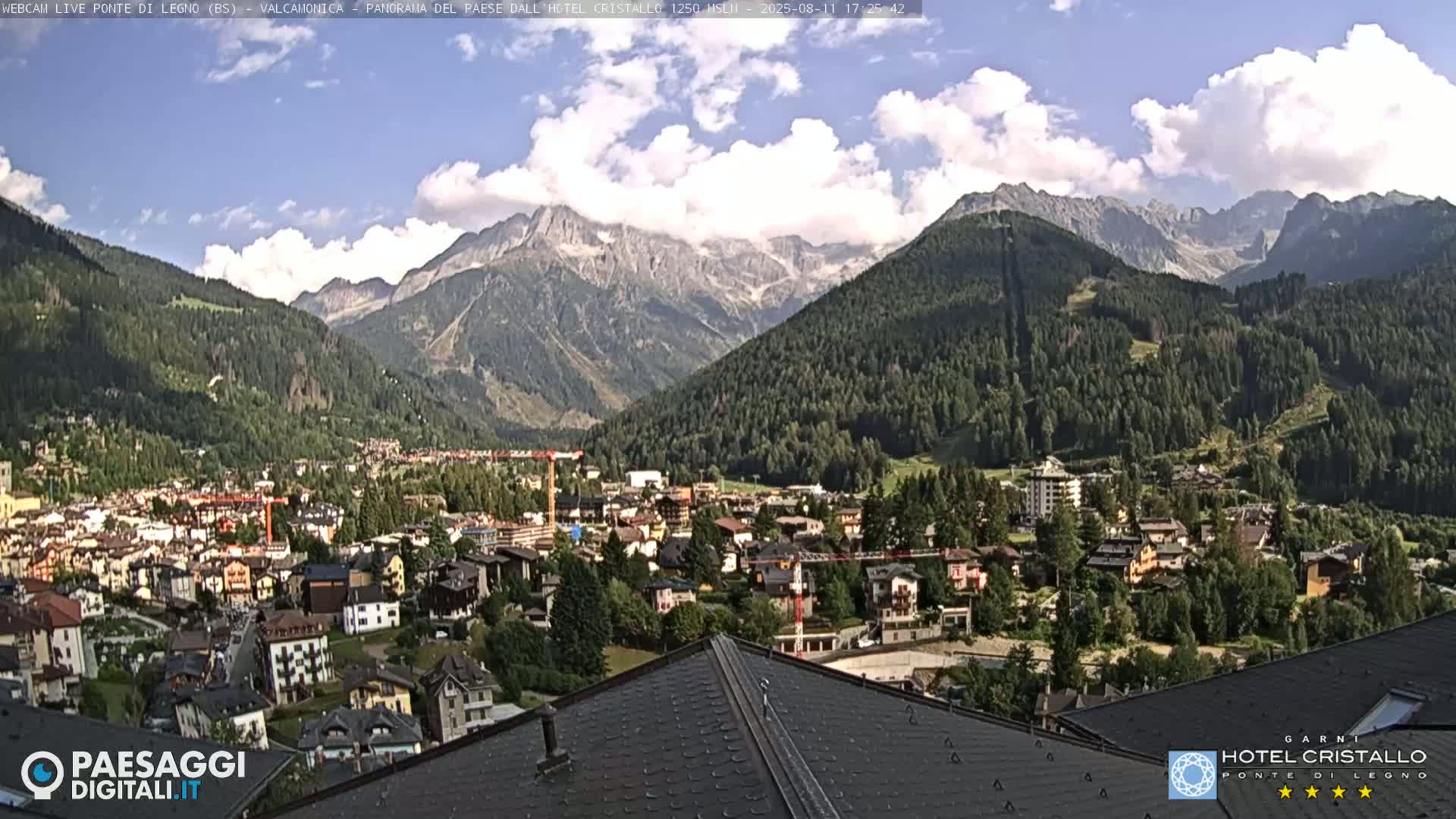 Ponte di Legno Live Cam - Brescia, Lombardy, Italy