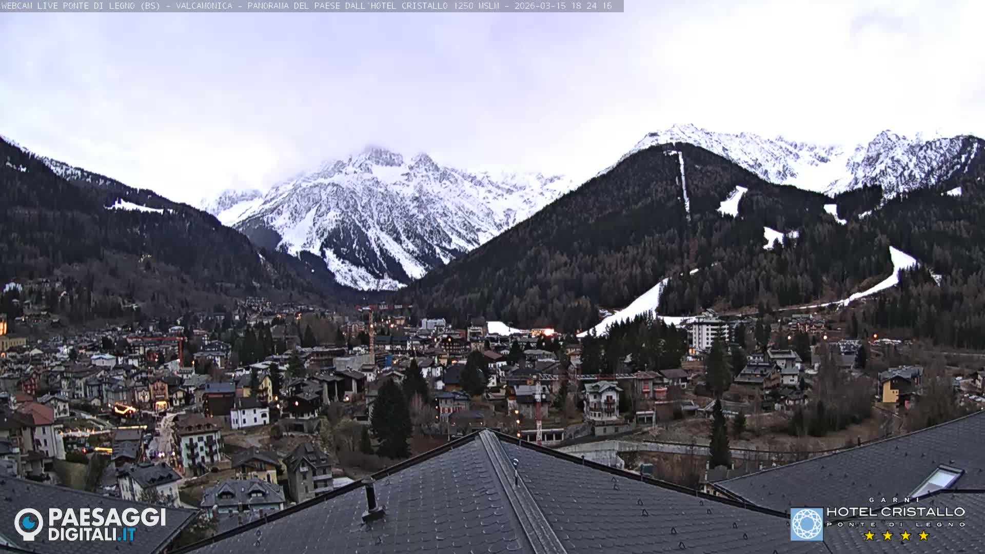 Ponte di Legno Live Cam - Brescia, Lombardy, Italy