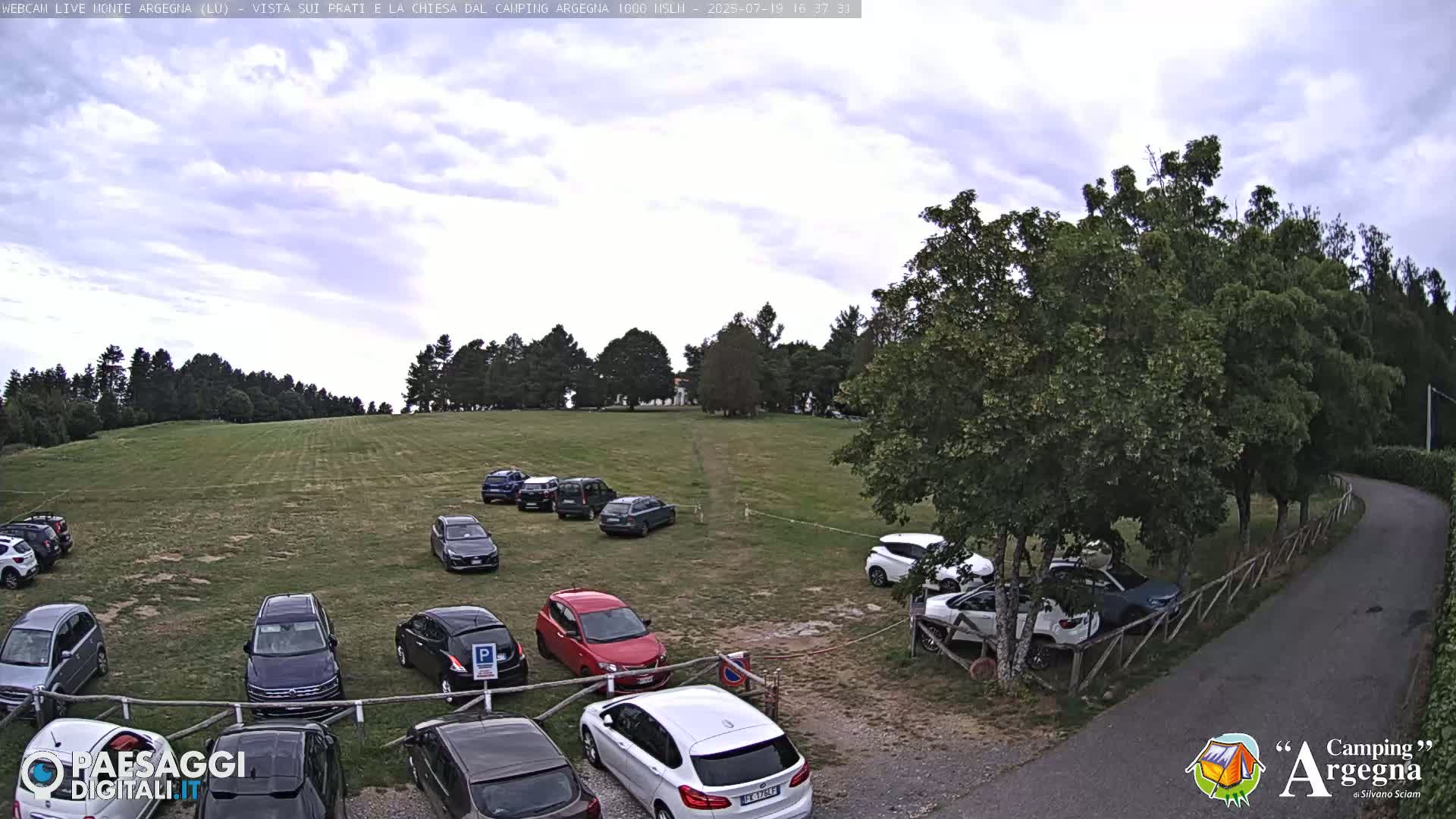 Monte Argegna Live Cam - Lucca, Tuscany, Italy