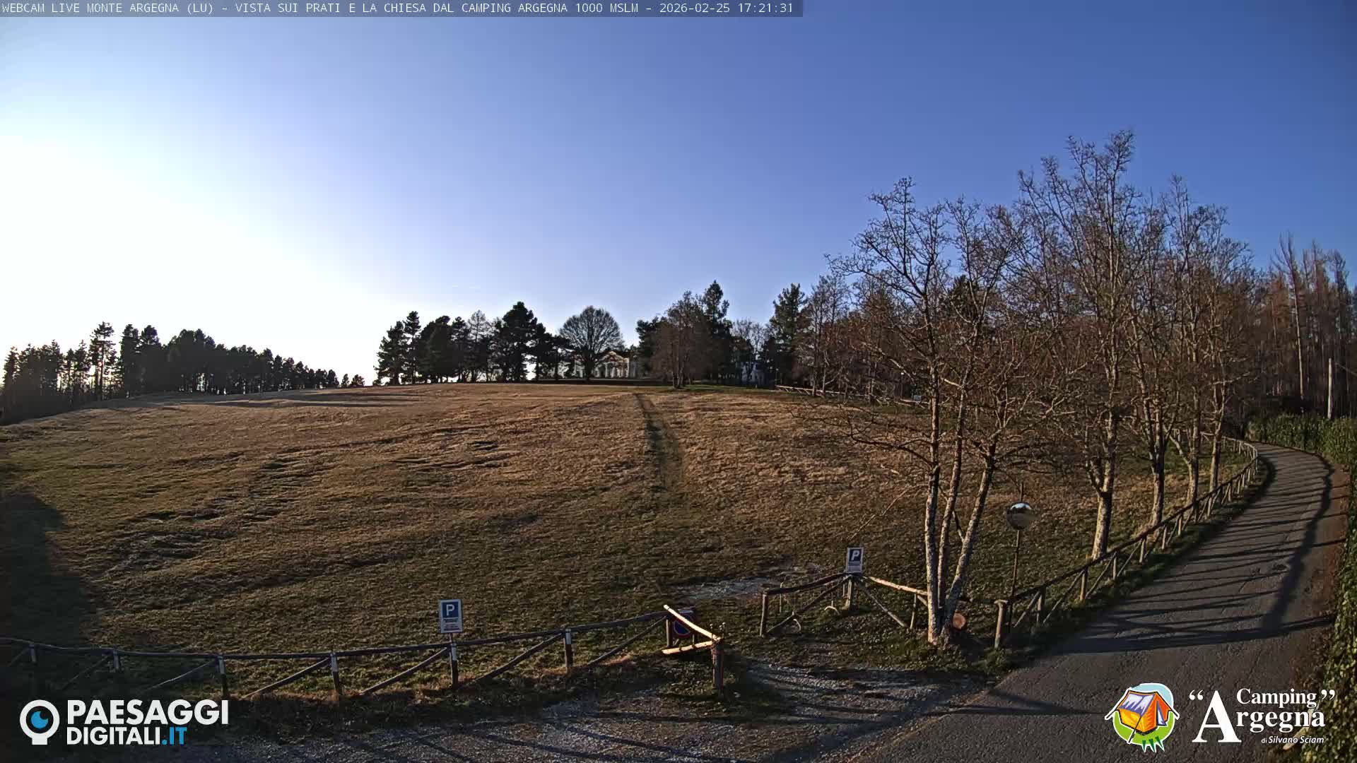 Monte Argegna Live Cam - Lucca, Tuscany, Italy