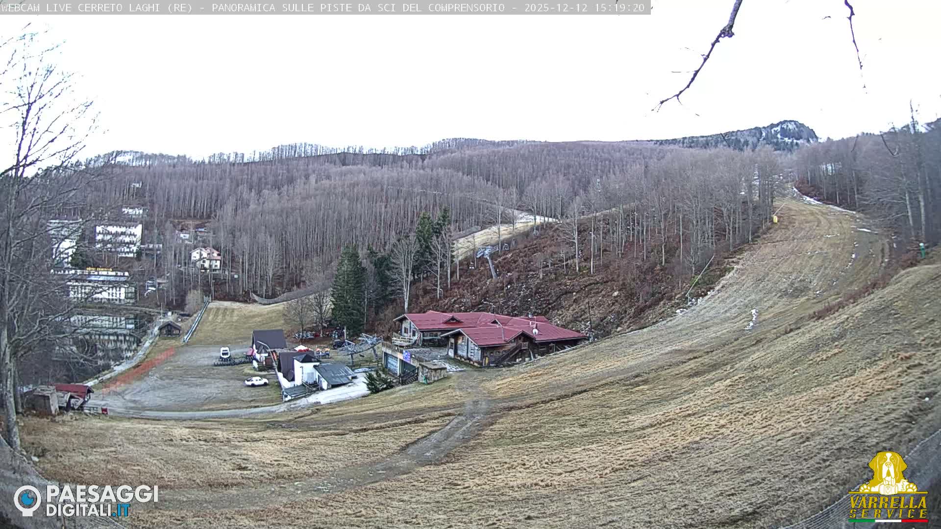 Cerreto Laghi Lakes & Ski Lifts Live Cam -  Reggio Emilia, Emilia-Romagna, Italy