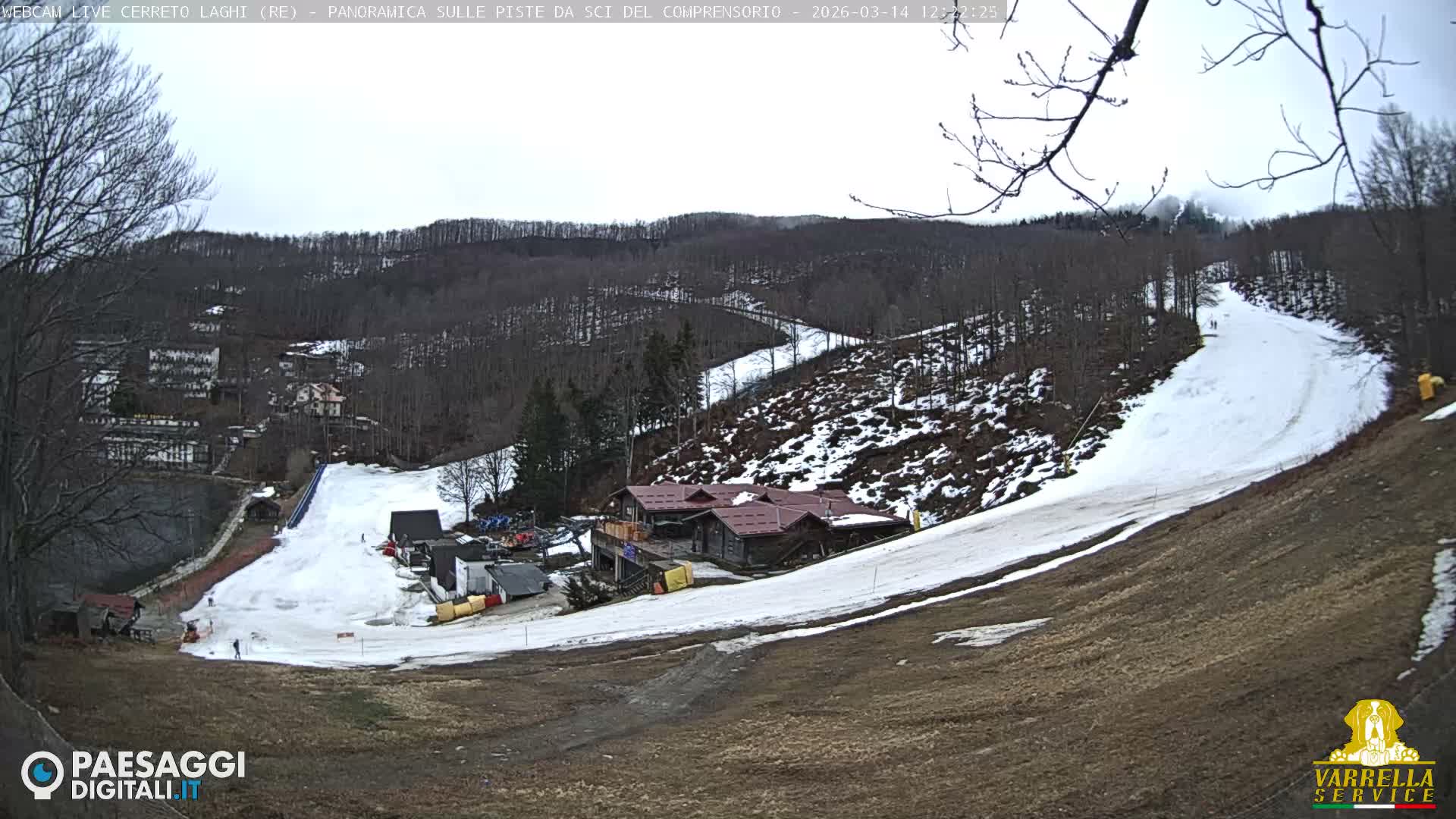 Cerreto Laghi Lakes & Ski Lifts Live Cam -  Reggio Emilia, Emilia-Romagna, Italy