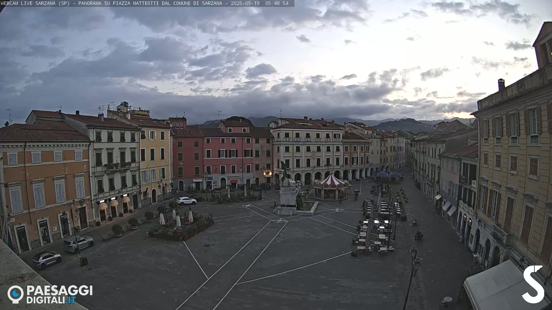 Sarzana, Piazza Matteotti Square Live Cam - La Spezia, Liguria, Italy