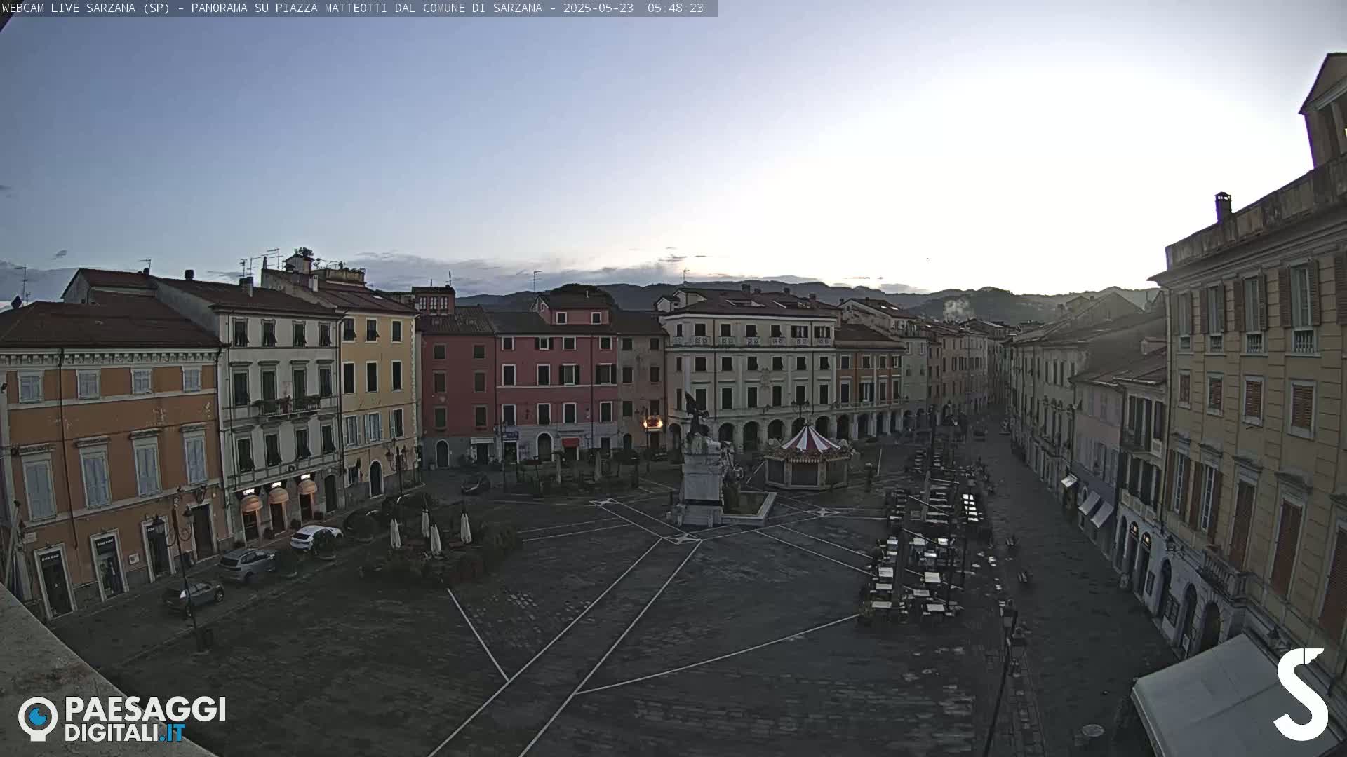 Sarzana, Piazza Matteotti Square Live Cam - La Spezia, Liguria, Italy
