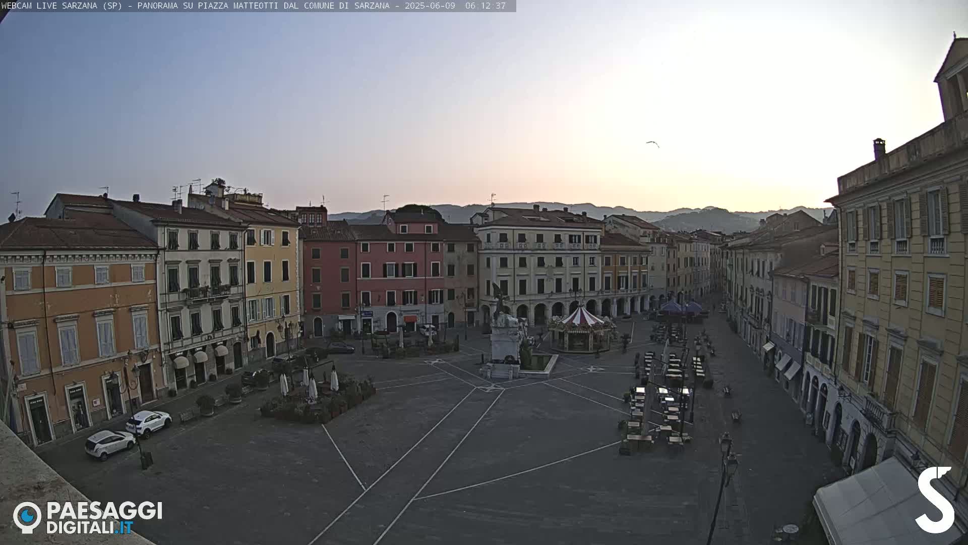 Sarzana, Piazza Matteotti Square Live Cam - La Spezia, Liguria, Italy