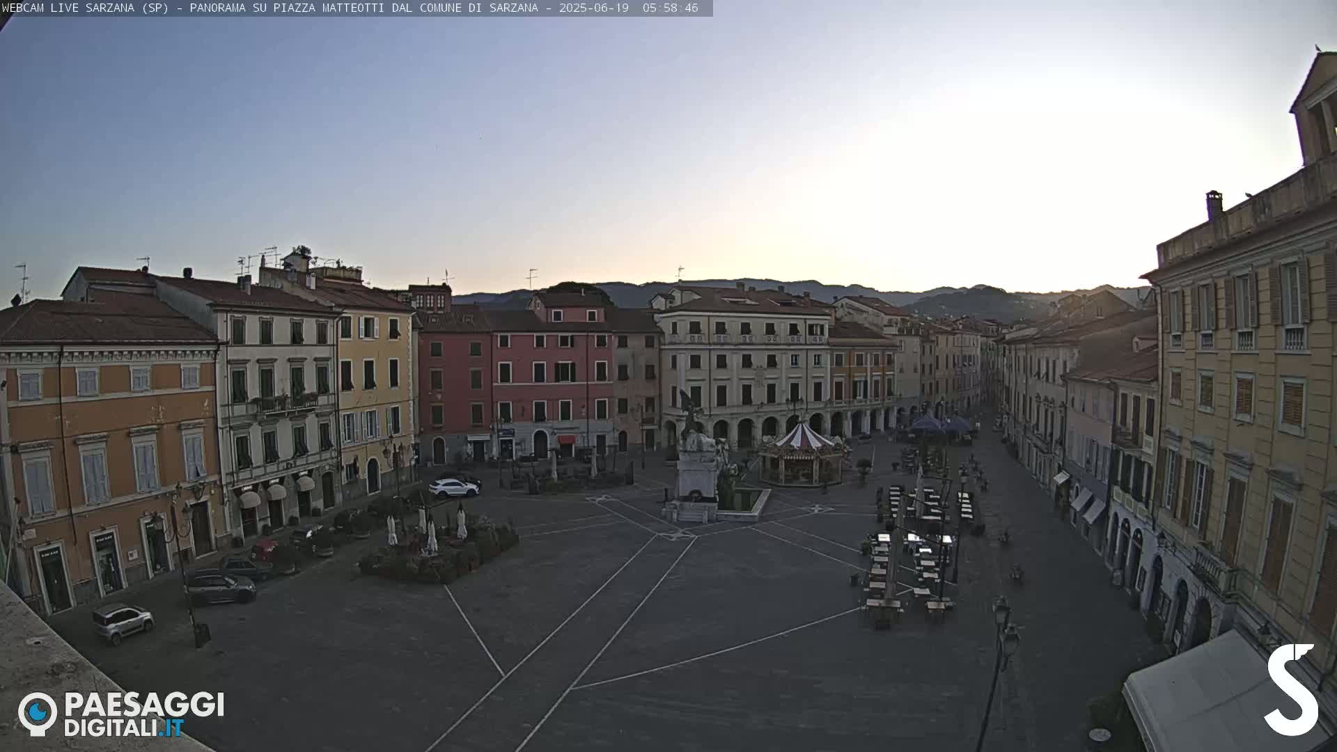 Sarzana, Piazza Matteotti Square Live Cam - La Spezia, Liguria, Italy