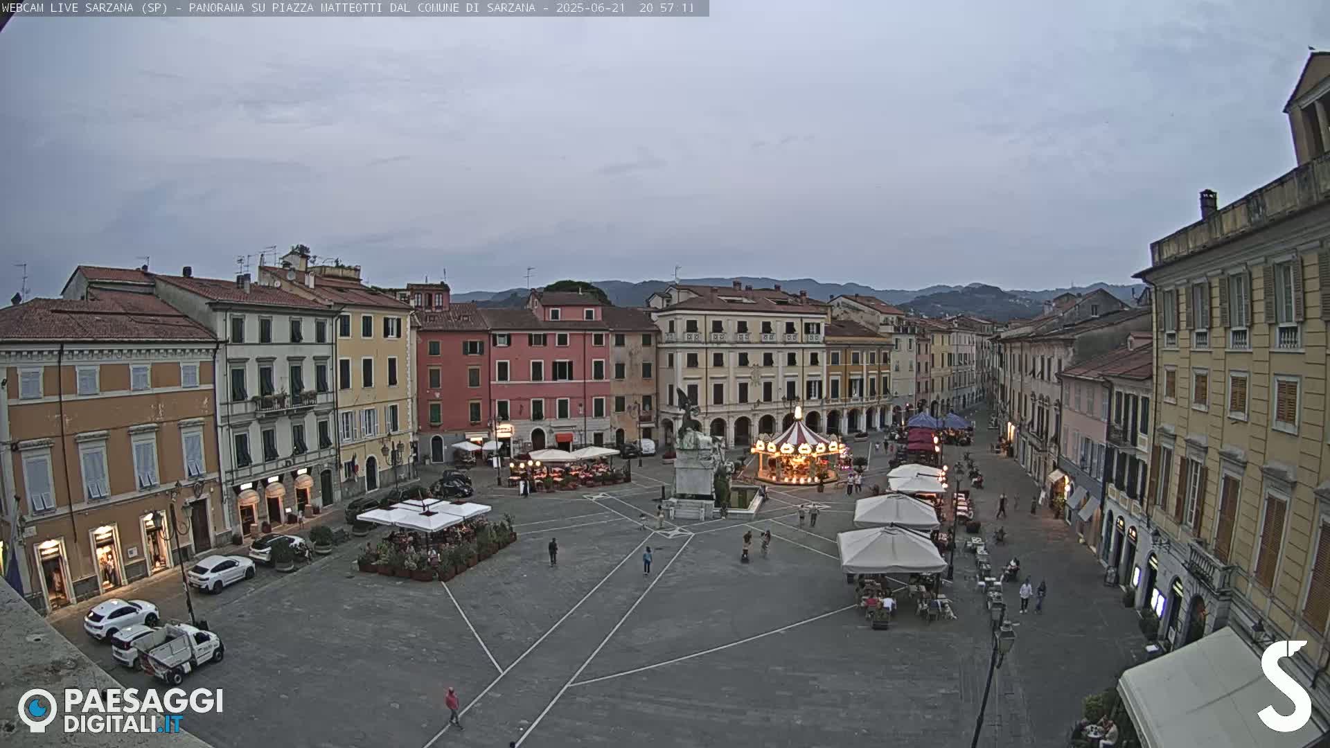 Sarzana, Piazza Matteotti Square Live Cam - La Spezia, Liguria, Italy