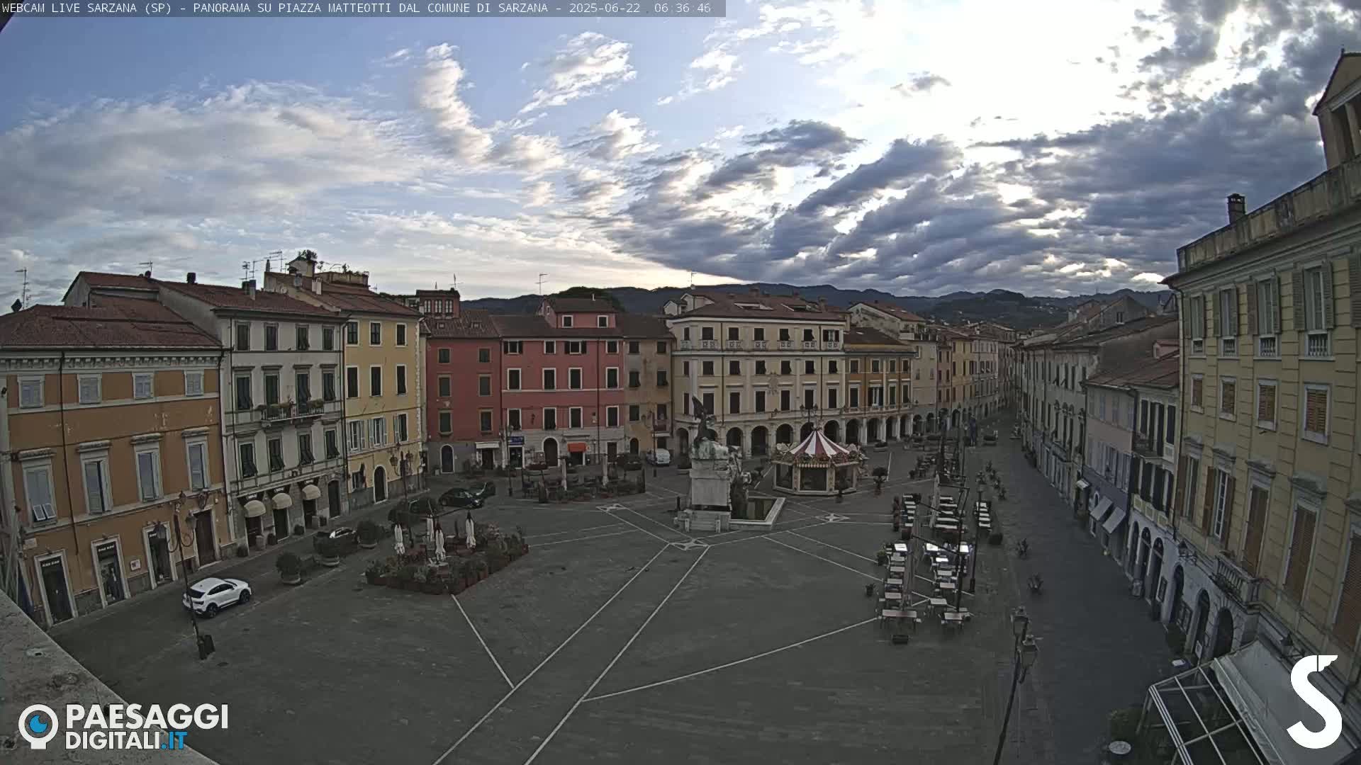 Sarzana, Piazza Matteotti Square Live Cam - La Spezia, Liguria, Italy