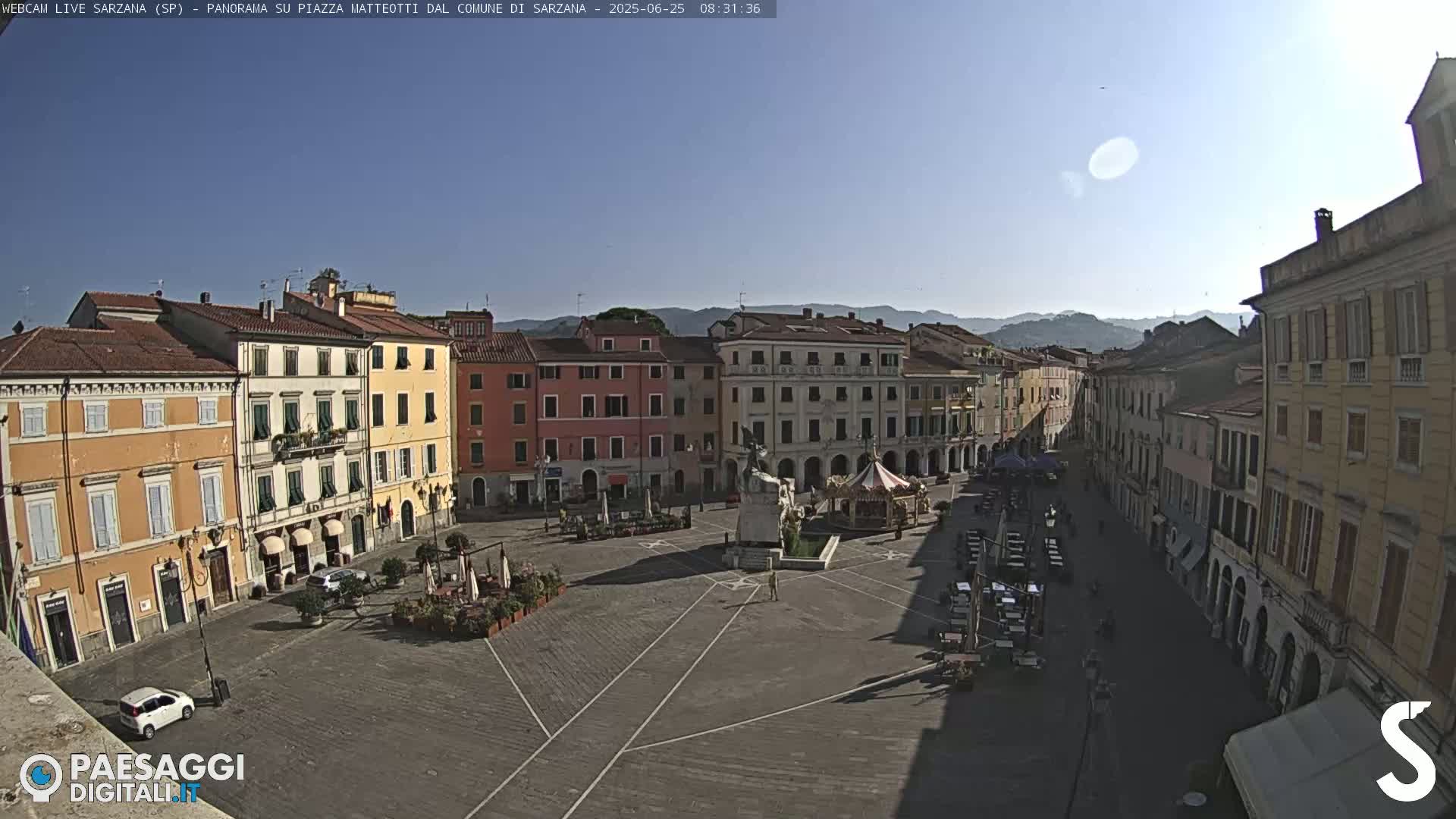 Sarzana, Piazza Matteotti Square Live Cam - La Spezia, Liguria, Italy