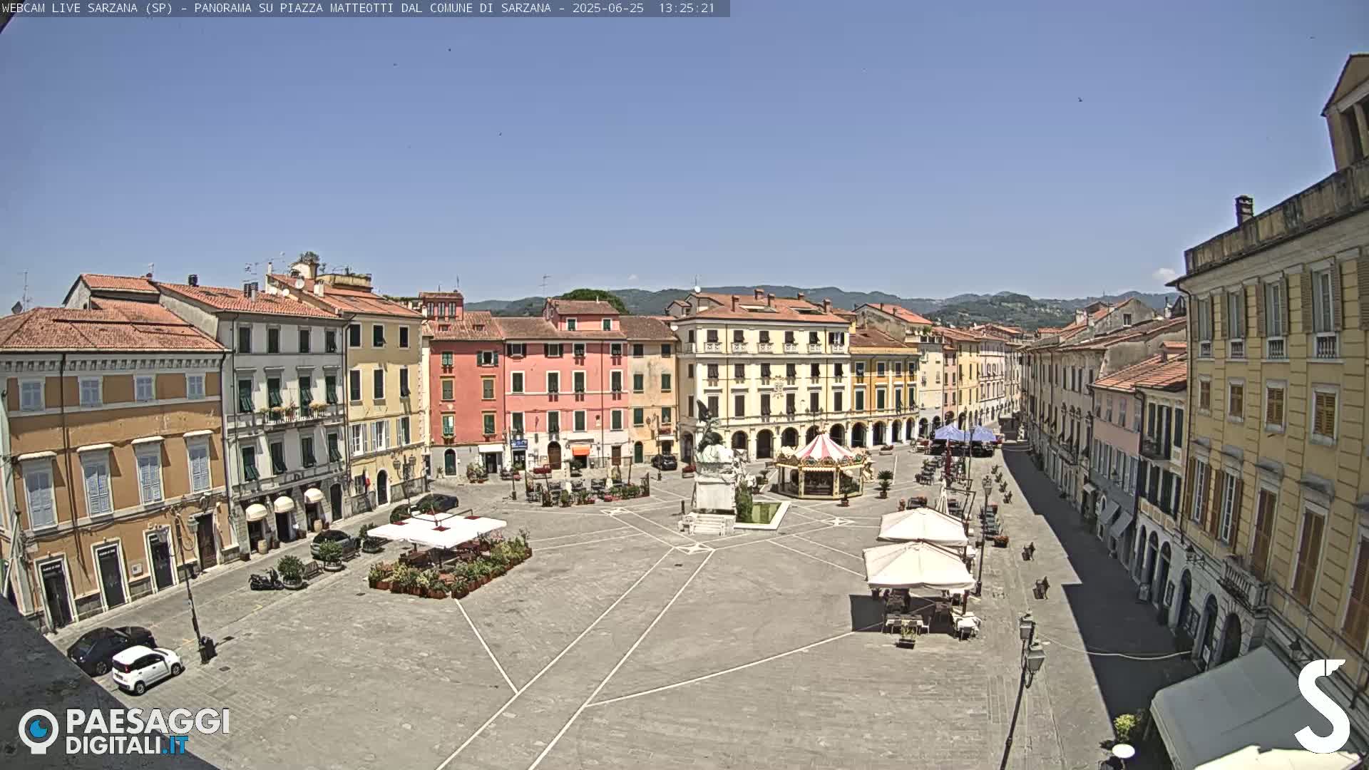 Sarzana, Piazza Matteotti Square Live Cam - La Spezia, Liguria, Italy