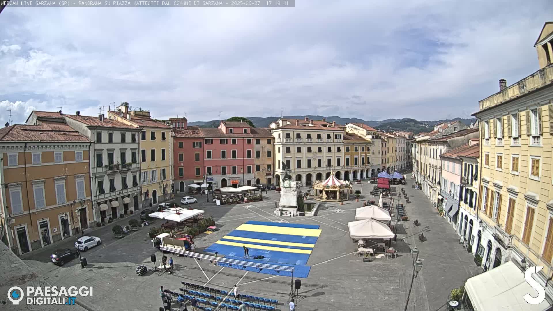 Sarzana, Piazza Matteotti Square Live Cam - La Spezia, Liguria, Italy
