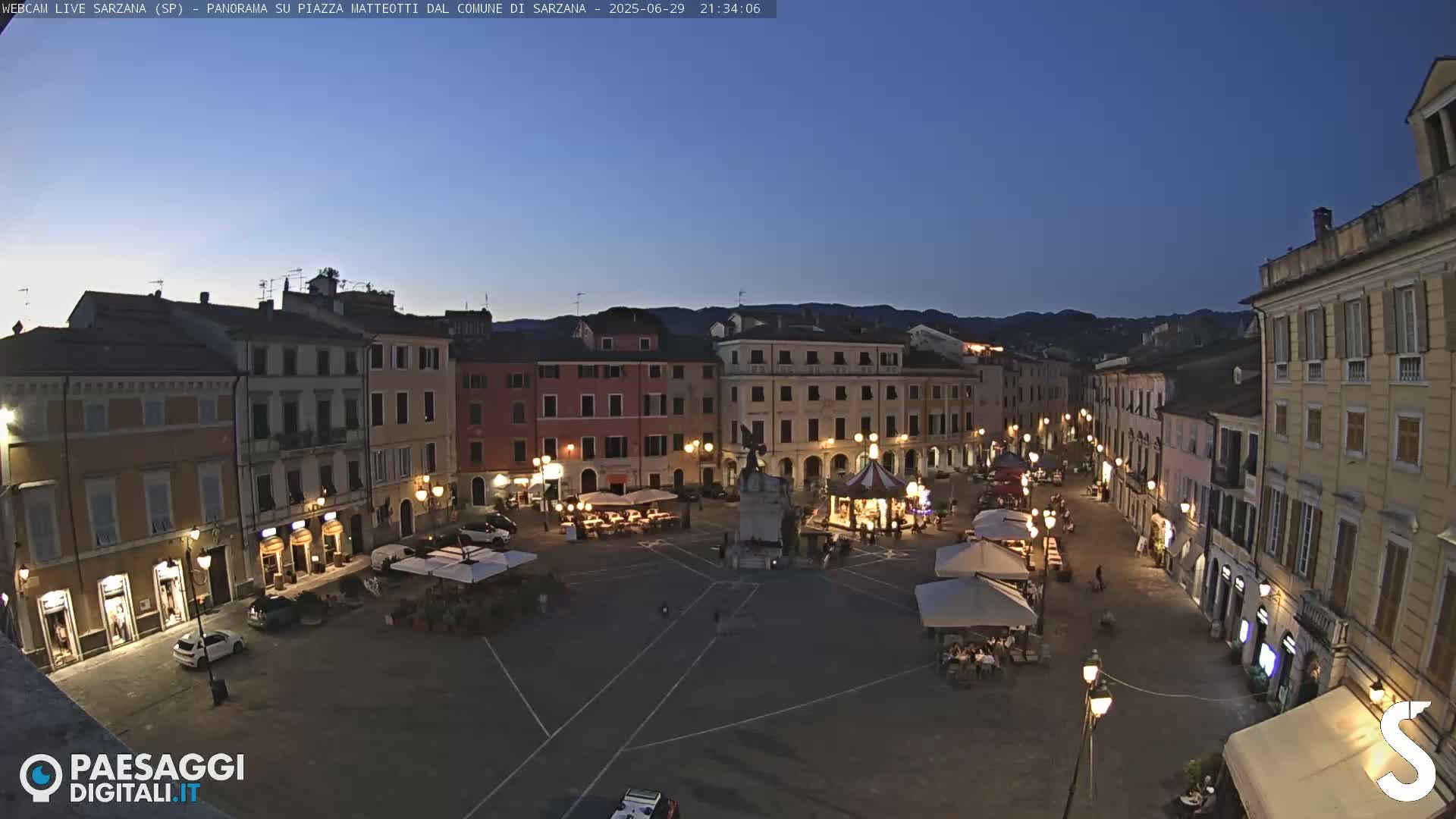 Sarzana, Piazza Matteotti Square Live Cam - La Spezia, Liguria, Italy