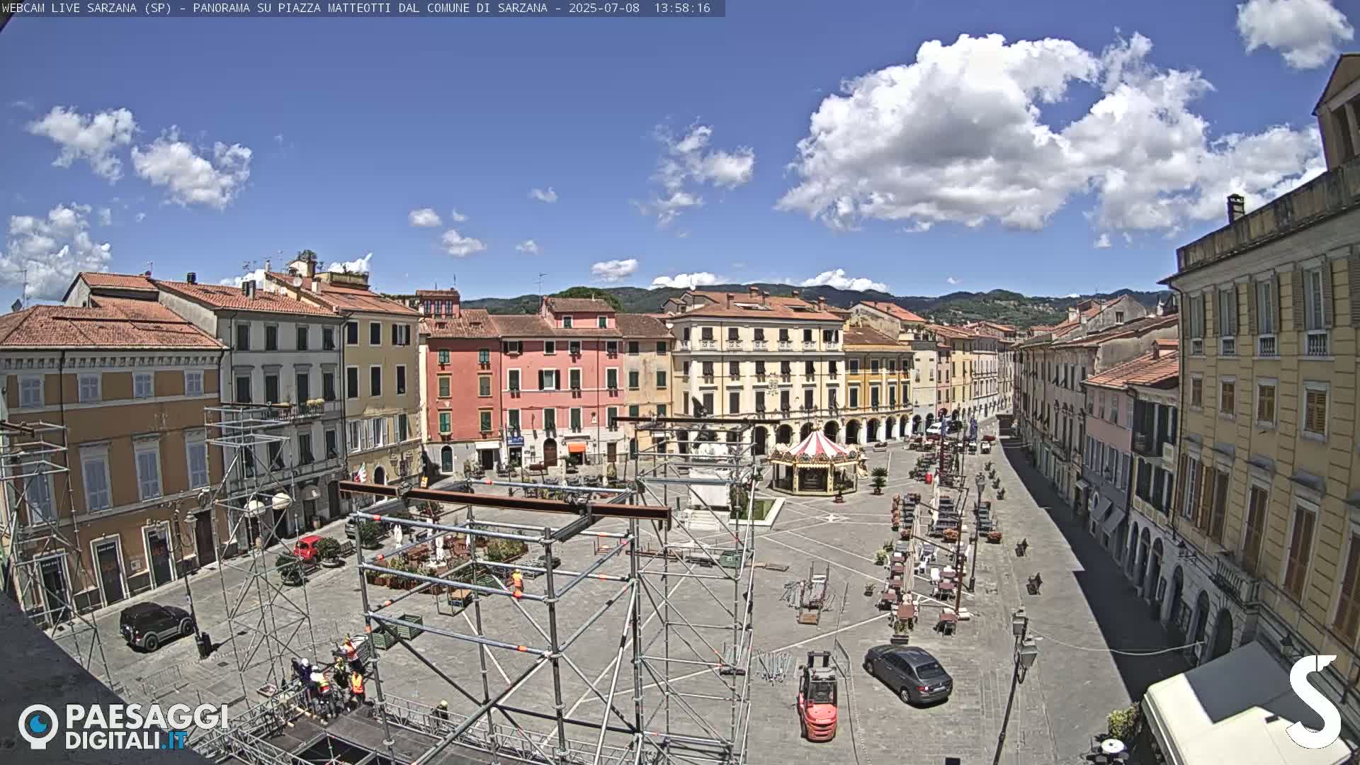 Sarzana, Piazza Matteotti Square Live Cam - La Spezia, Liguria, Italy