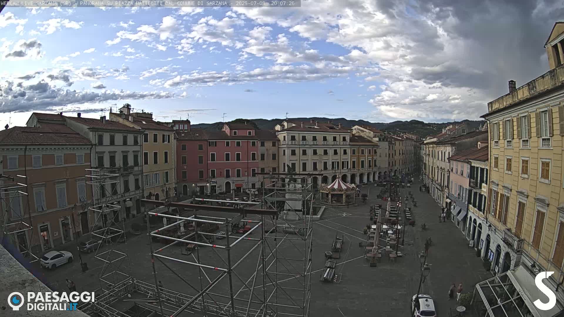 Sarzana, Piazza Matteotti Square Live Cam - La Spezia, Liguria, Italy