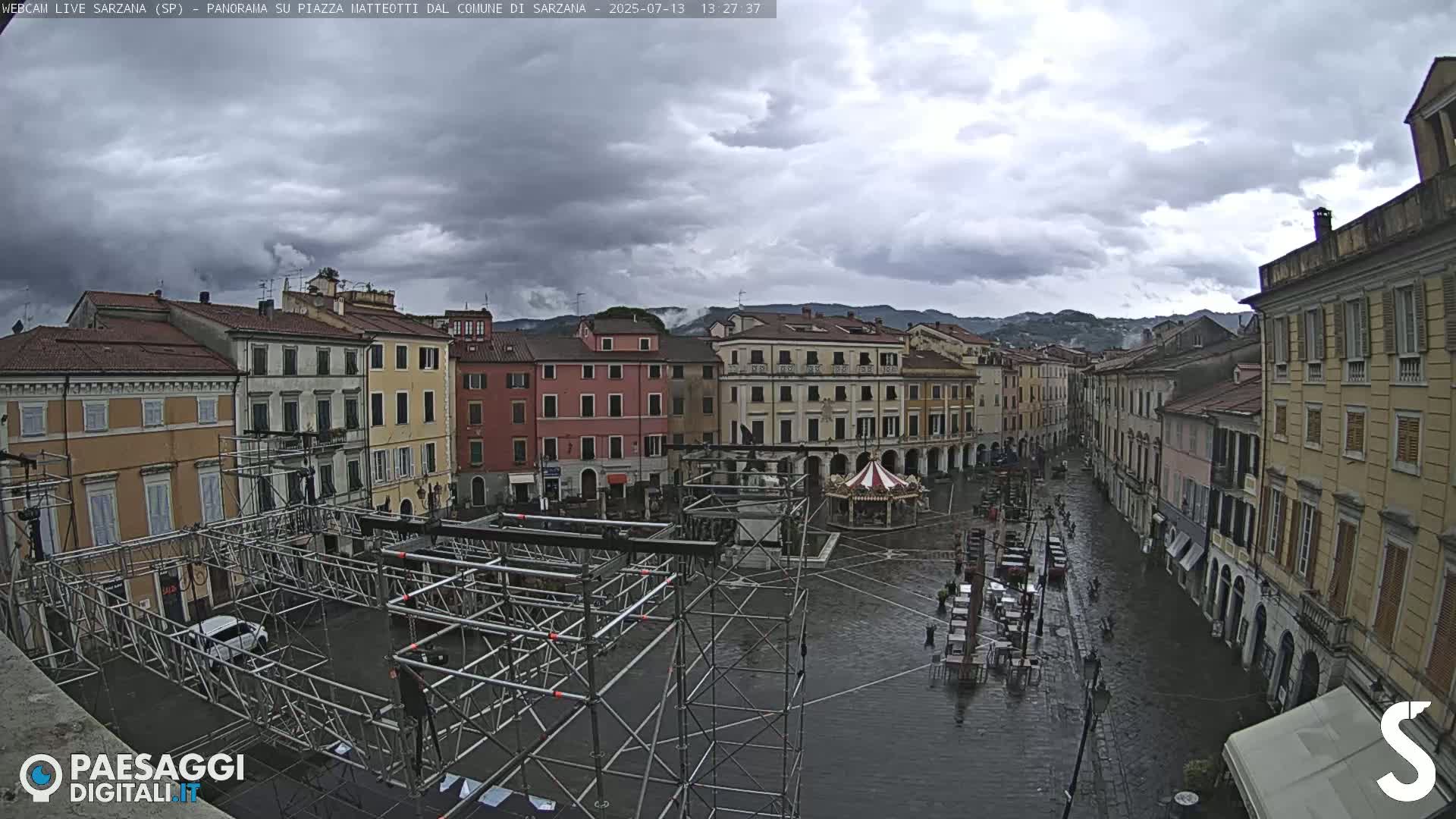 Sarzana, Piazza Matteotti Square Live Cam - La Spezia, Liguria, Italy
