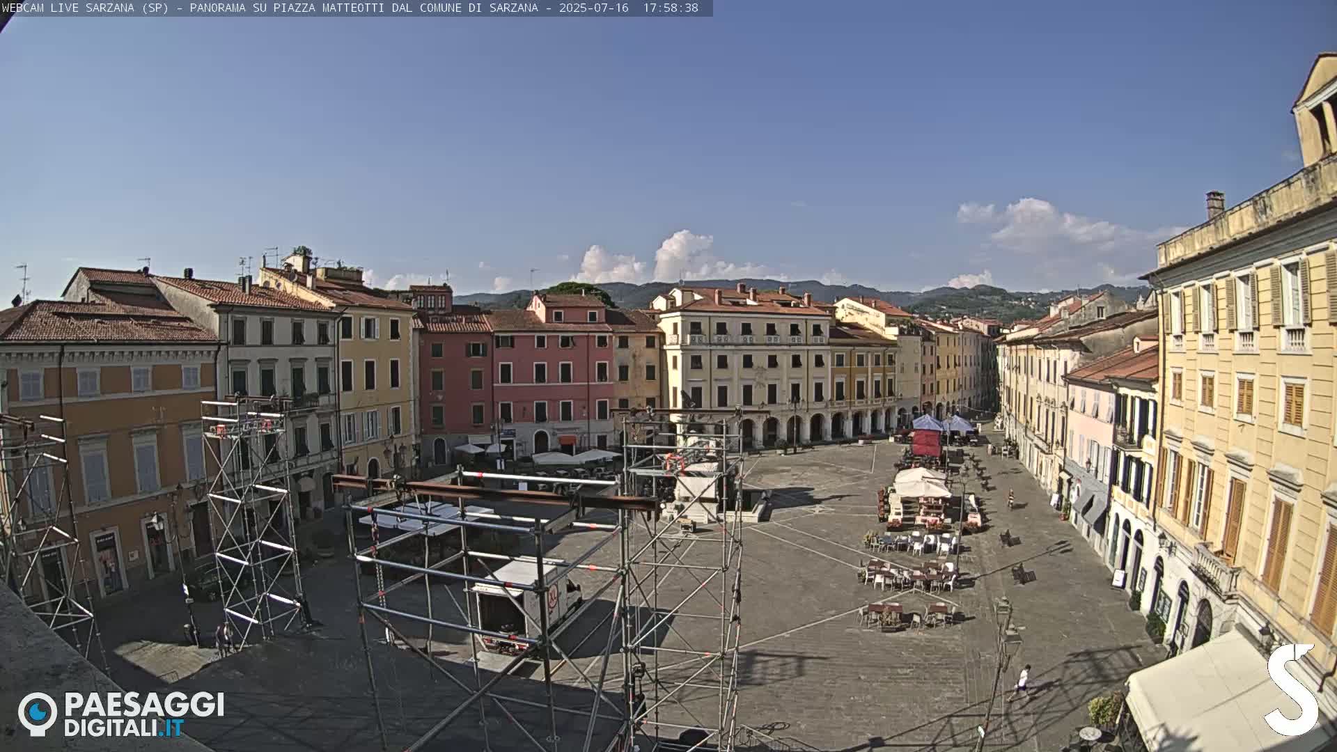 Sarzana, Piazza Matteotti Square Live Cam - La Spezia, Liguria, Italy
