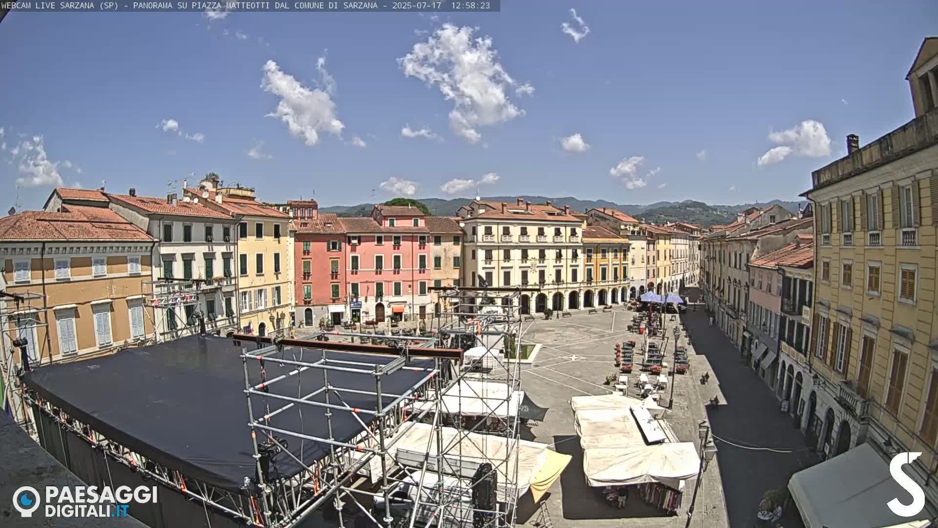 Sarzana, Piazza Matteotti Square Live Cam - La Spezia, Liguria, Italy