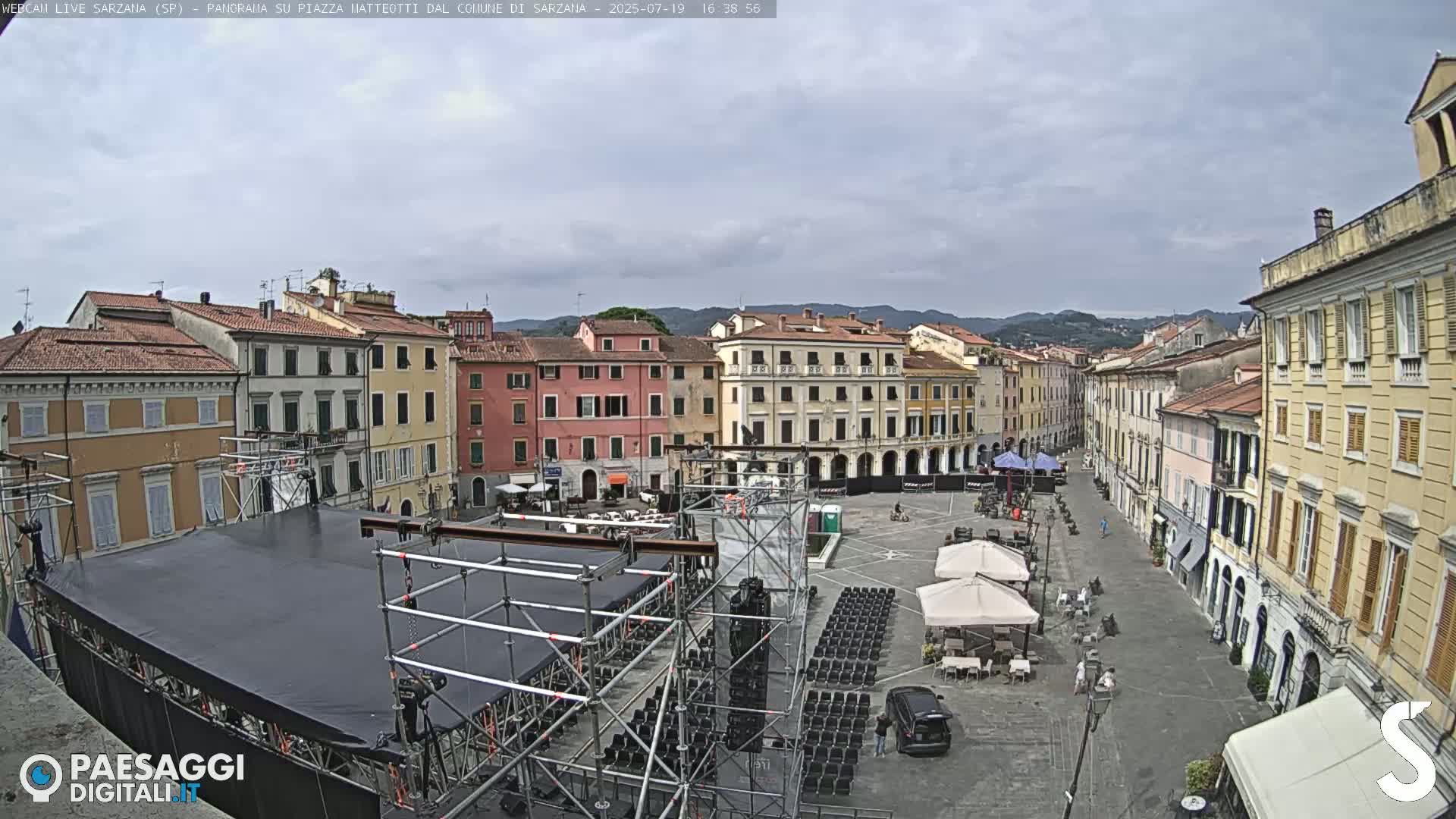 Sarzana, Piazza Matteotti Square Live Cam - La Spezia, Liguria, Italy