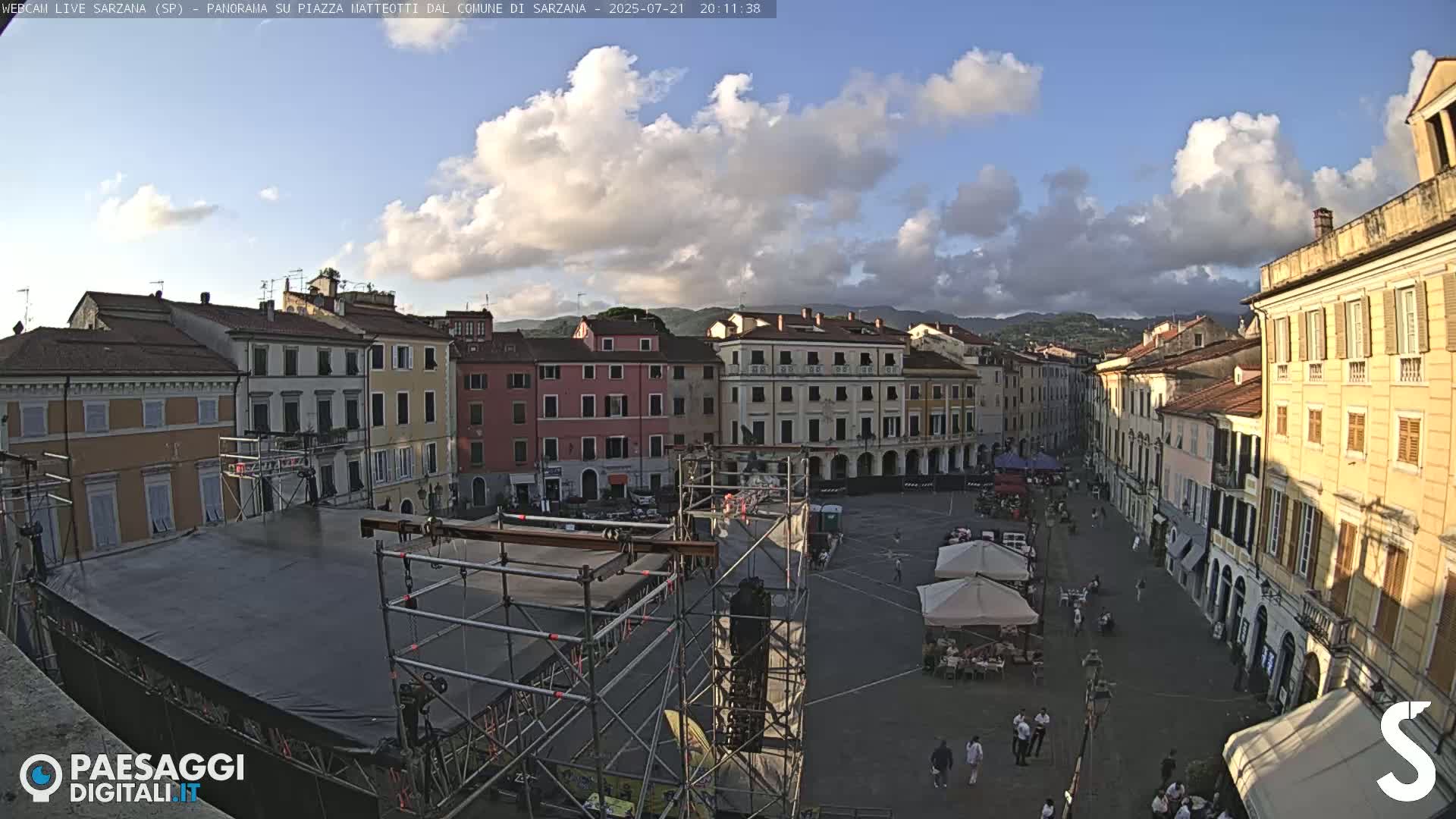 Sarzana, Piazza Matteotti Square Live Cam - La Spezia, Liguria, Italy