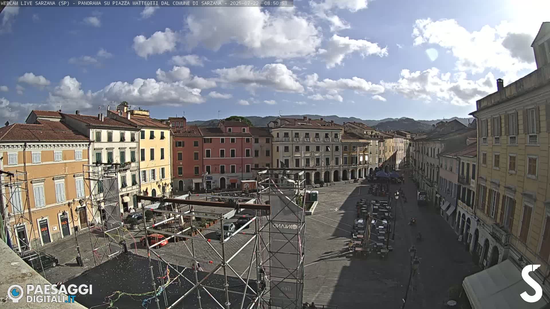 Sarzana, Piazza Matteotti Square Live Cam - La Spezia, Liguria, Italy
