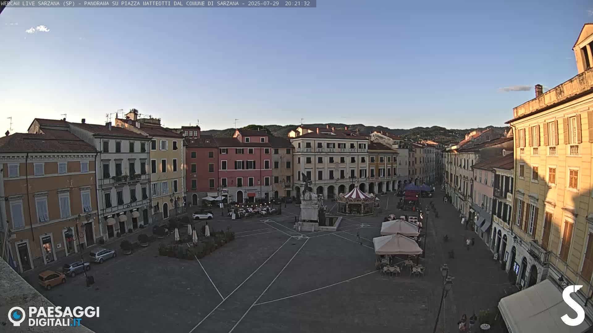 Sarzana, Piazza Matteotti Square Live Cam - La Spezia, Liguria, Italy