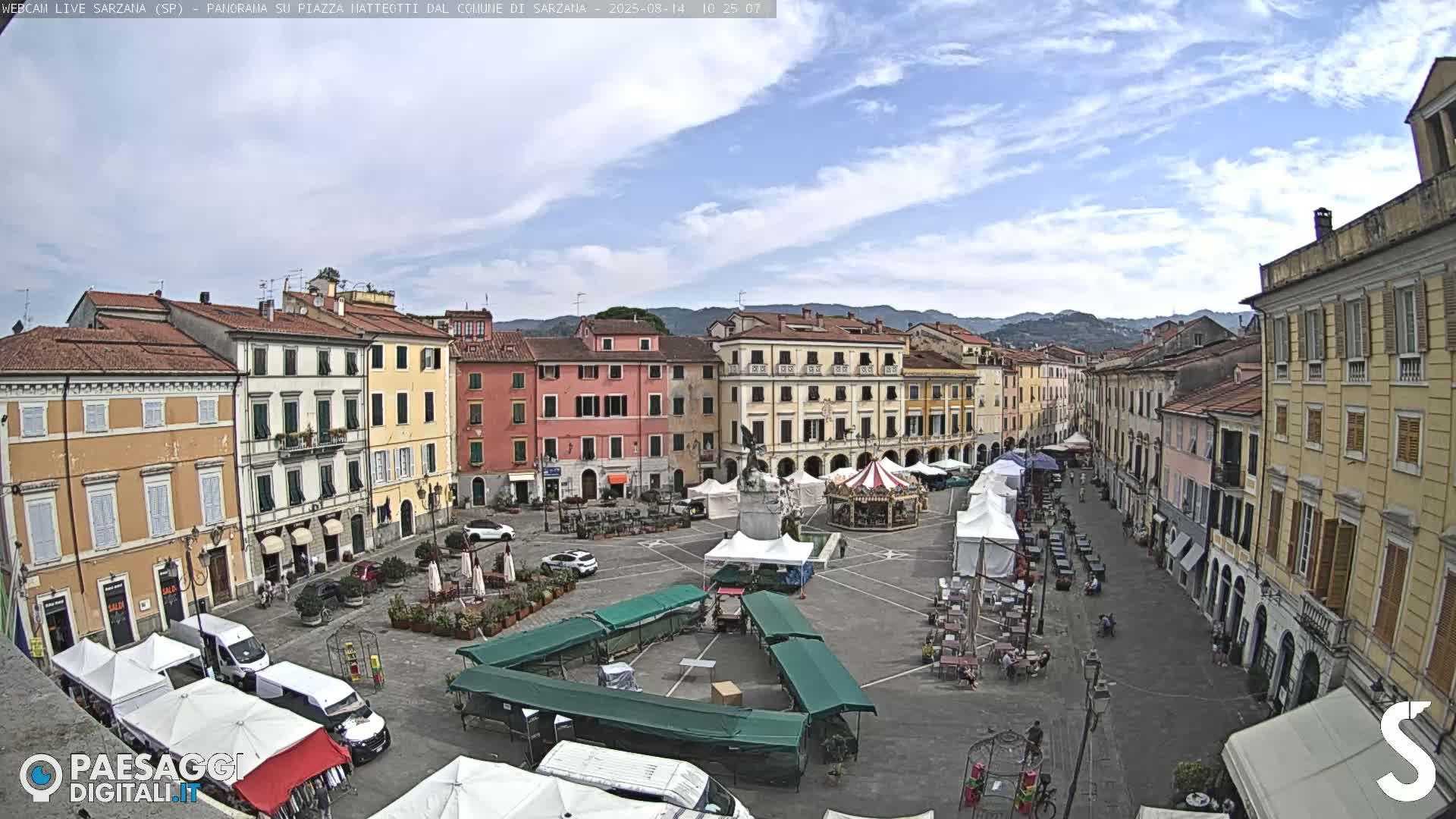 Sarzana, Piazza Matteotti Square Live Cam - La Spezia, Liguria, Italy