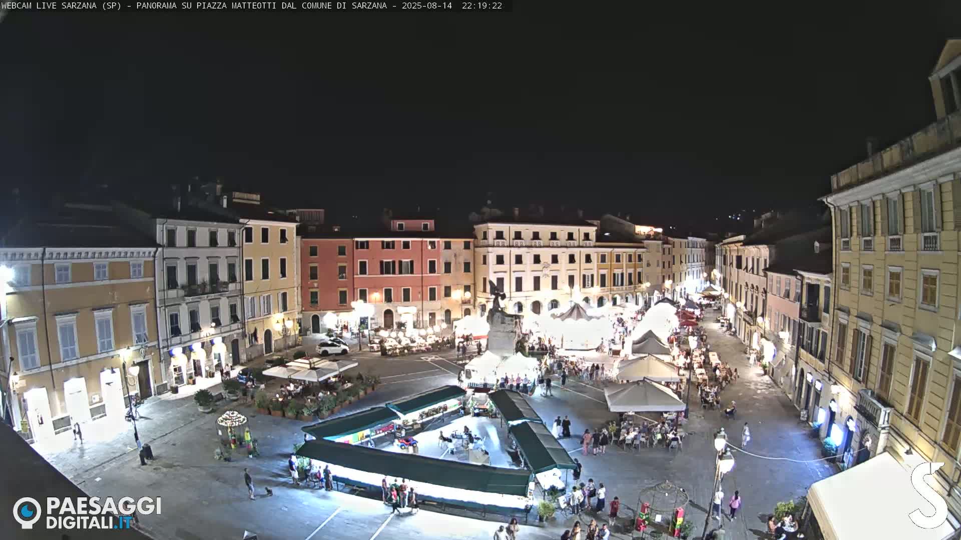 Sarzana, Piazza Matteotti Square Live Cam - La Spezia, Liguria, Italy