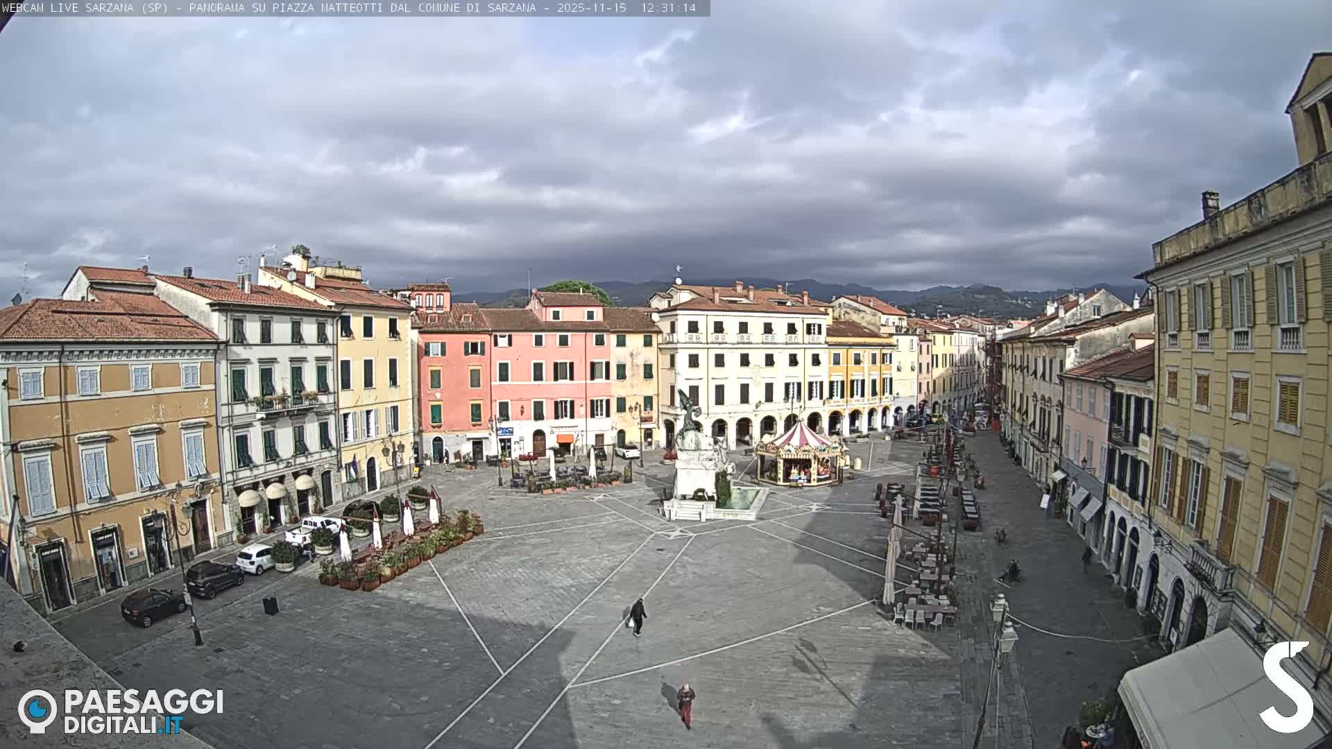 Sarzana, Piazza Matteotti Square Live Cam - La Spezia, Liguria, Italy