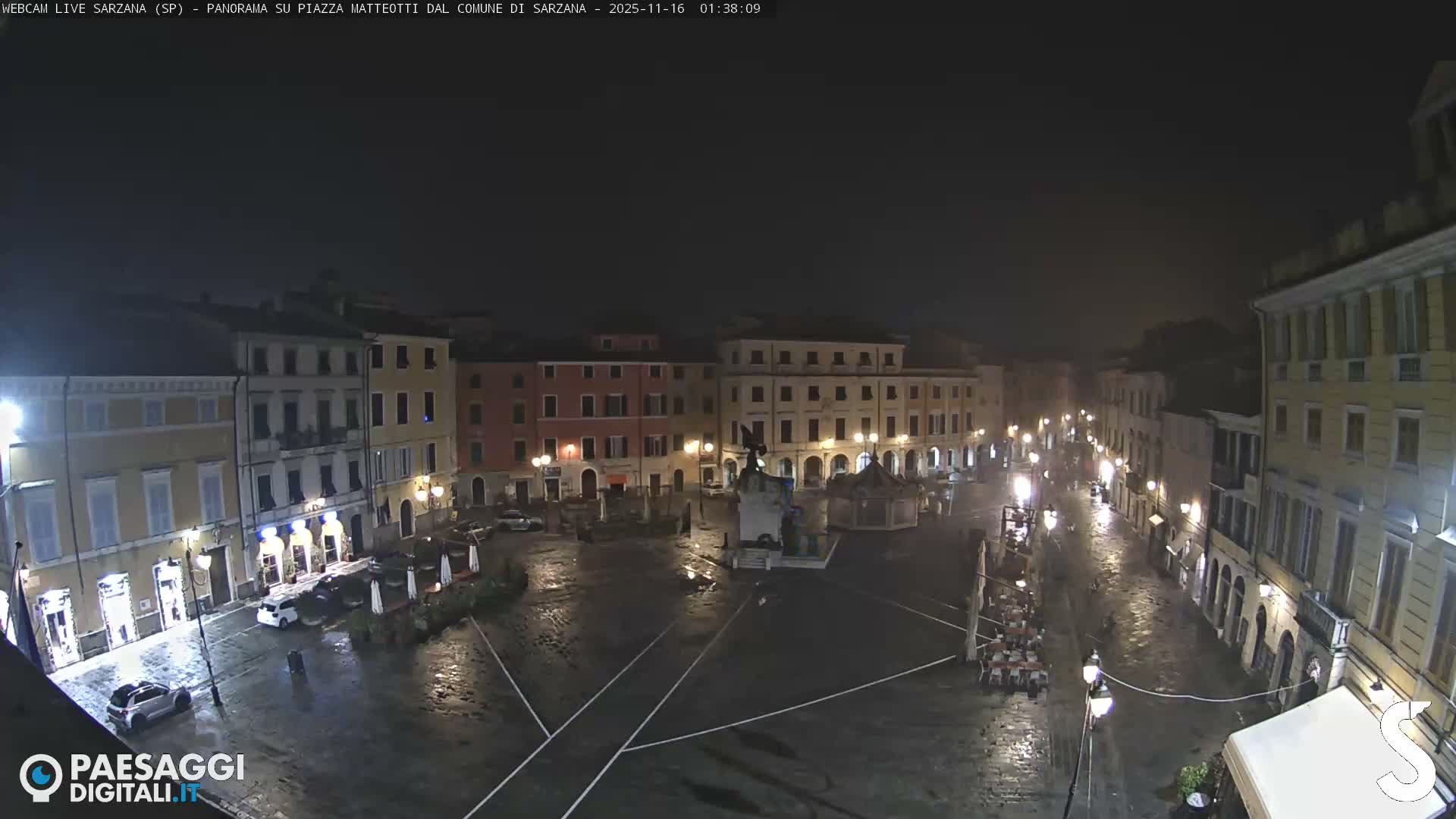 Sarzana, Piazza Matteotti Square Live Cam - La Spezia, Liguria, Italy