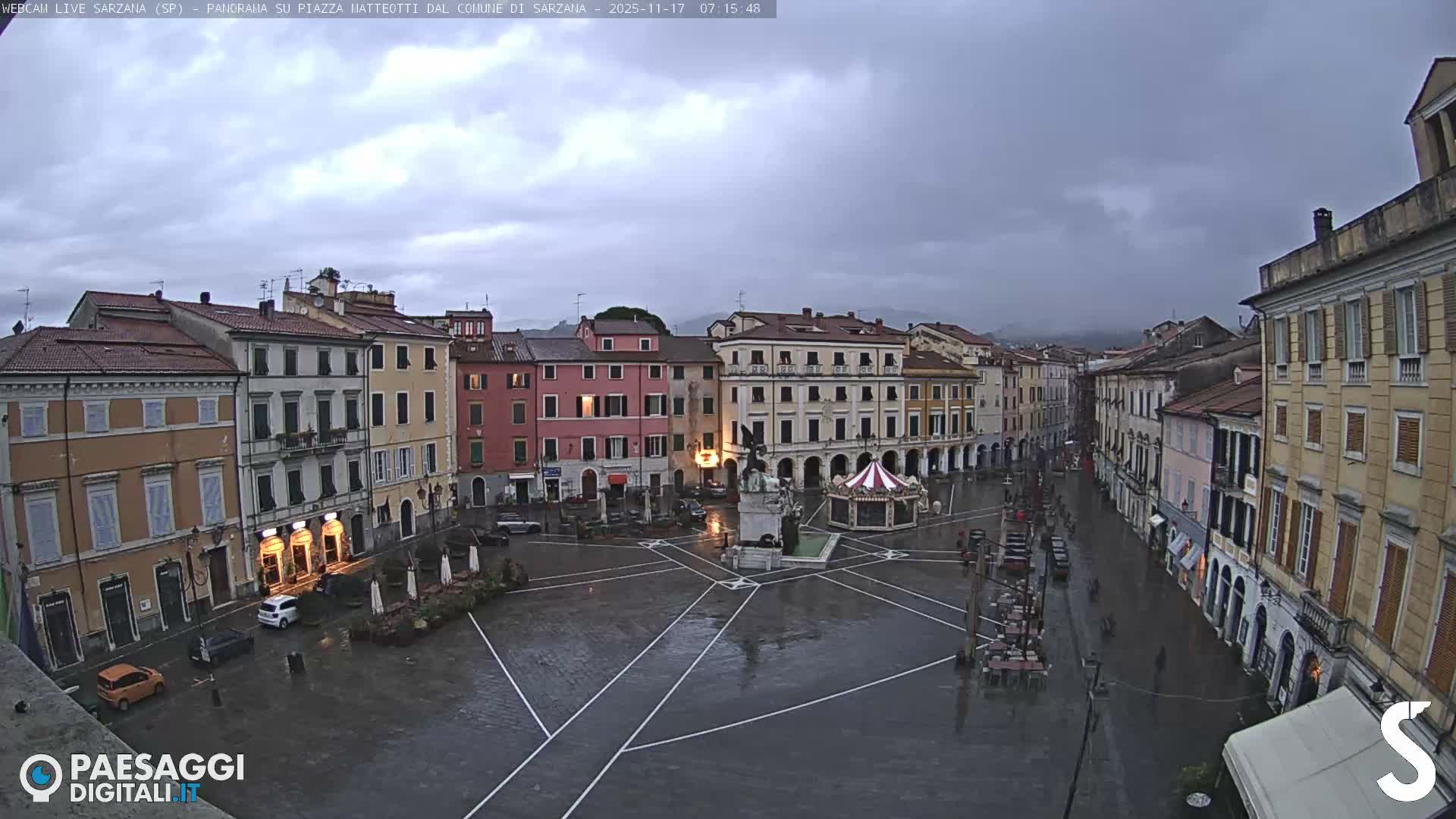Sarzana, Piazza Matteotti Square Live Cam - La Spezia, Liguria, Italy