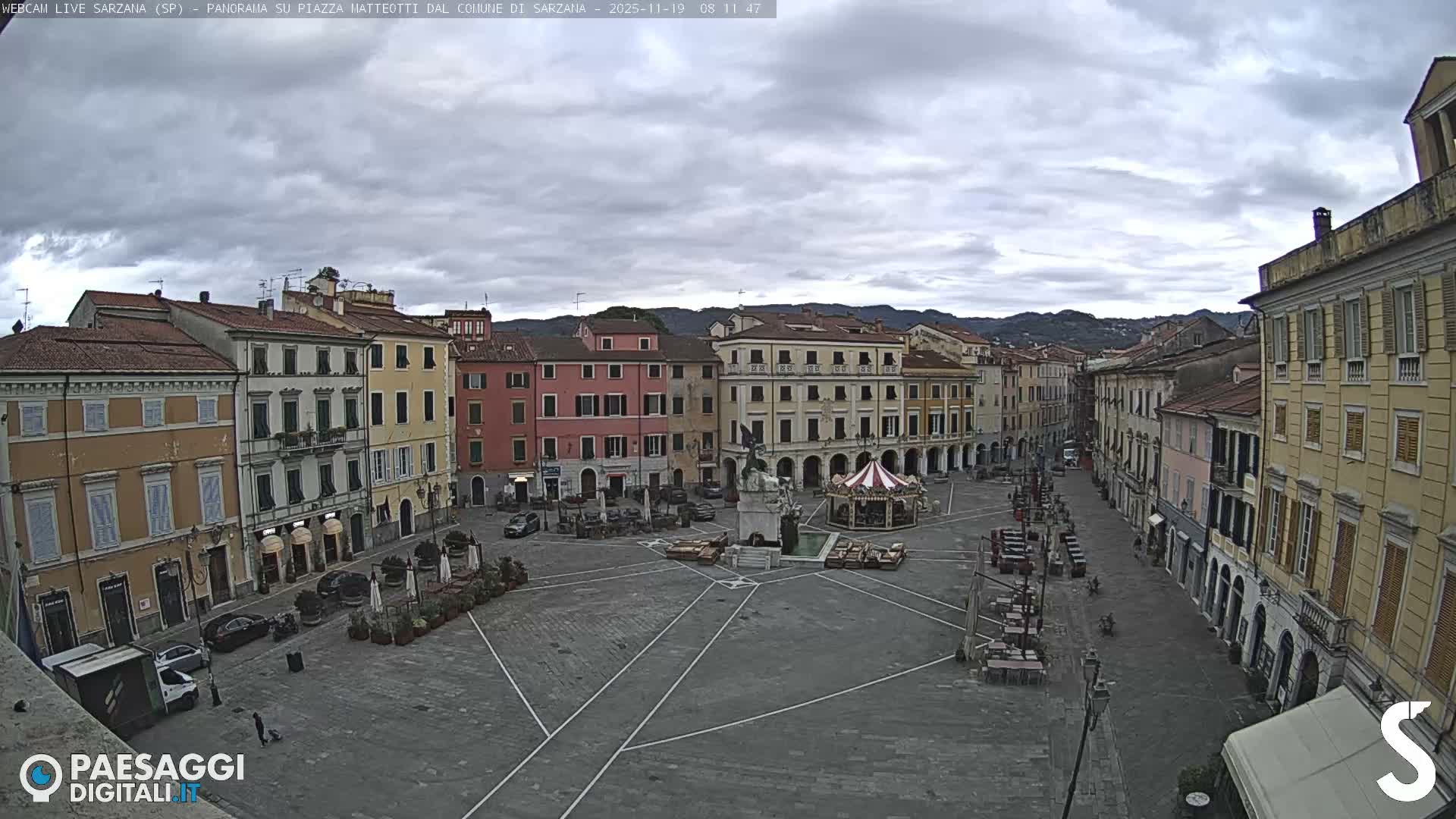 Sarzana, Piazza Matteotti Square Live Cam - La Spezia, Liguria, Italy