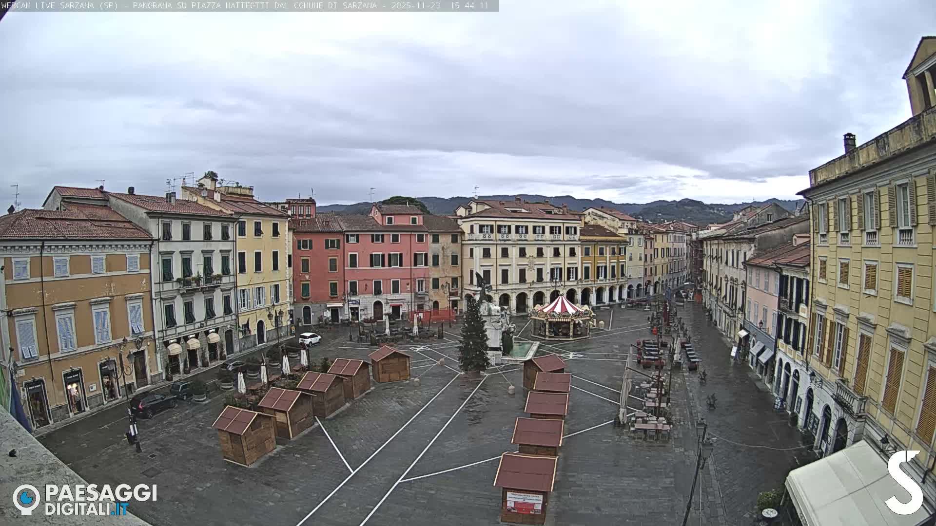 Sarzana, Piazza Matteotti Square Live Cam - La Spezia, Liguria, Italy