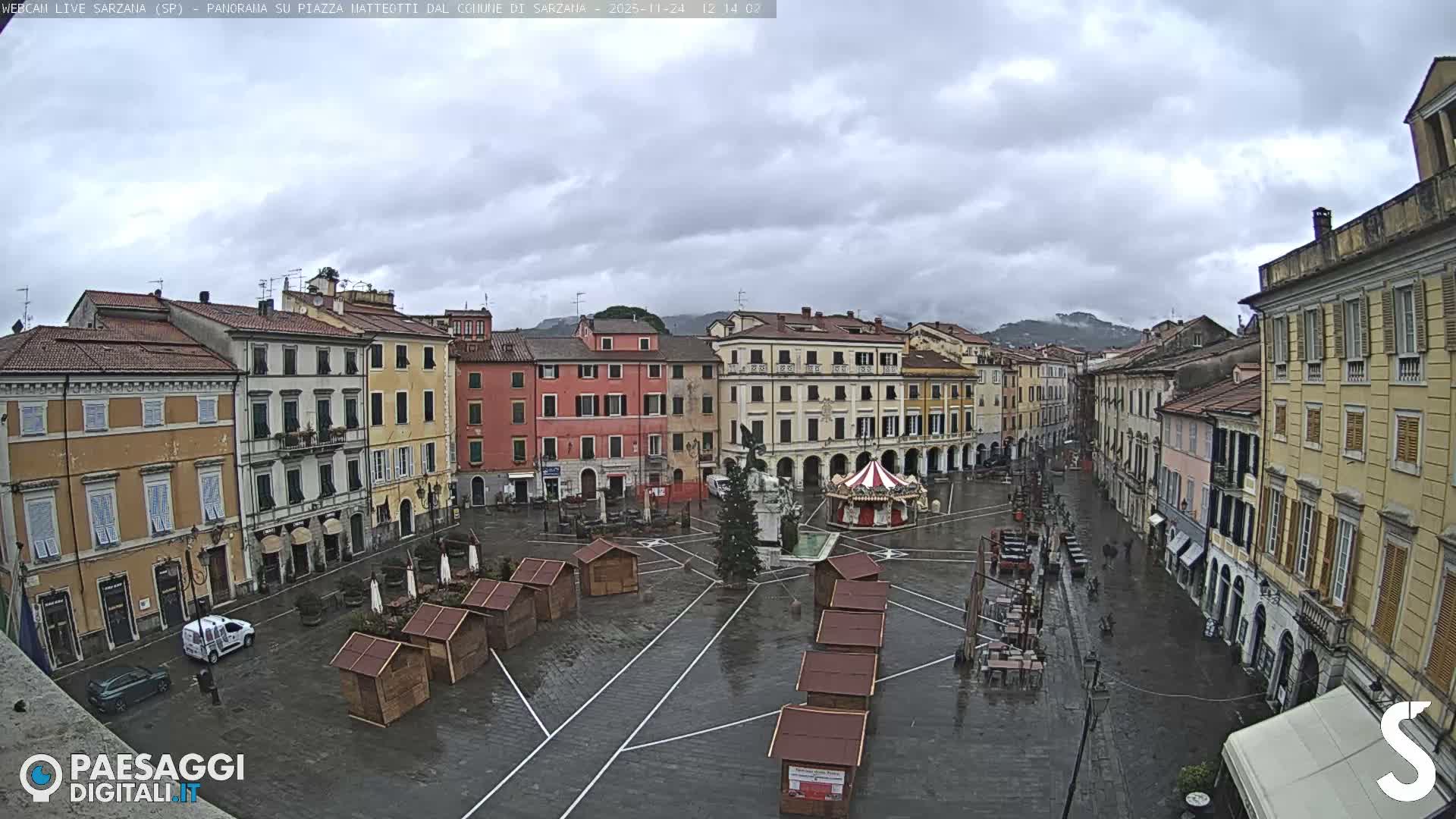 Sarzana, Piazza Matteotti Square Live Cam - La Spezia, Liguria, Italy