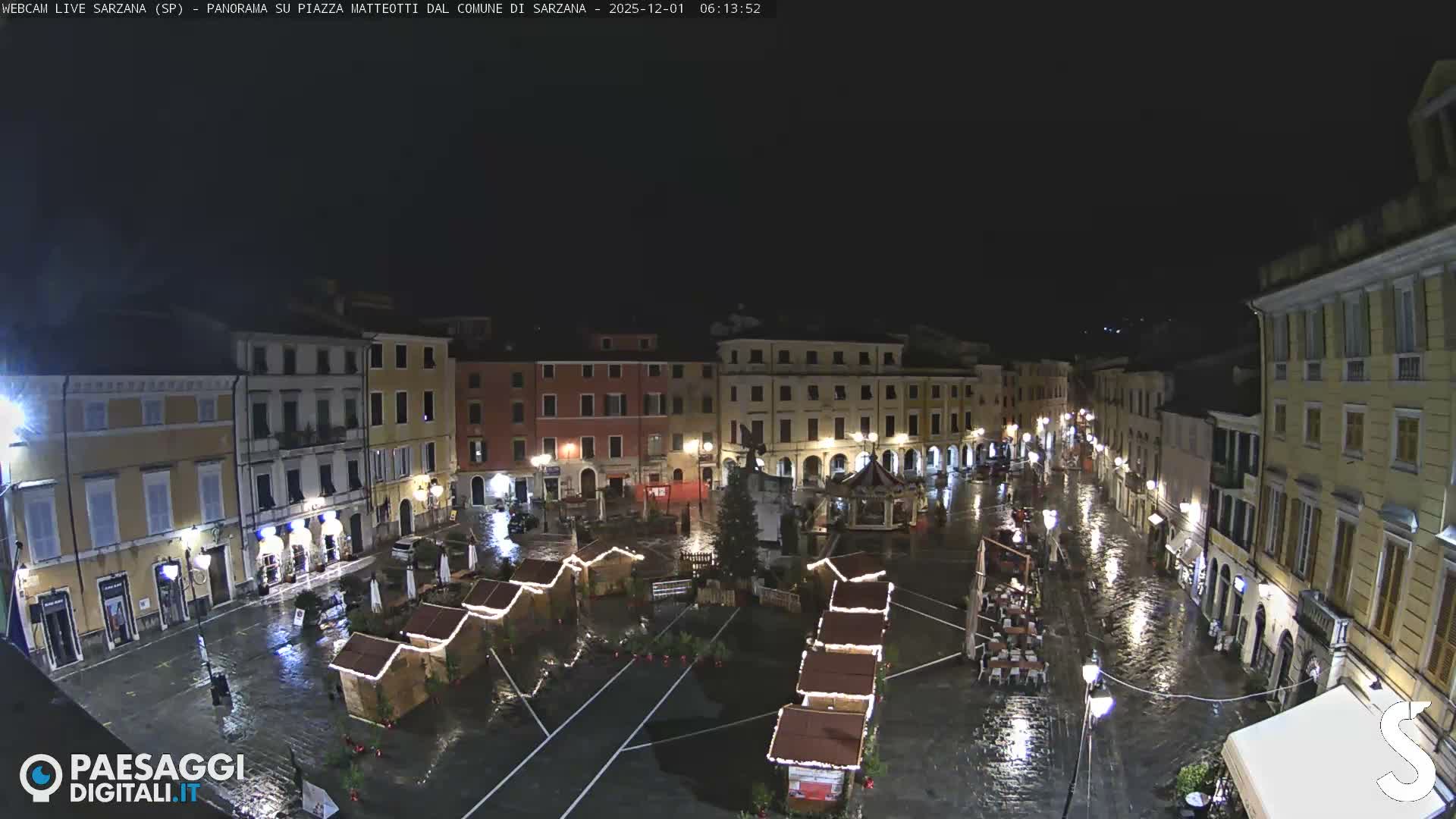Sarzana, Piazza Matteotti Square Live Cam - La Spezia, Liguria, Italy