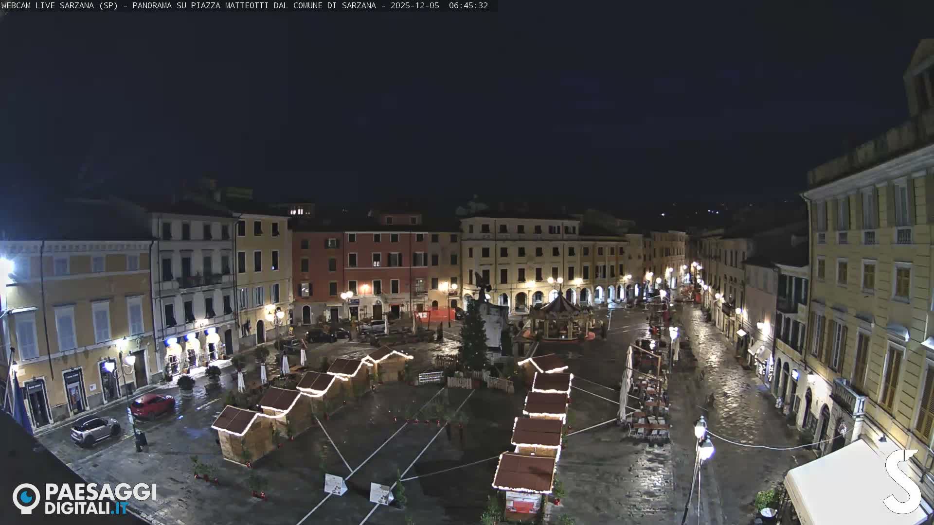 Sarzana, Piazza Matteotti Square Live Cam - La Spezia, Liguria, Italy