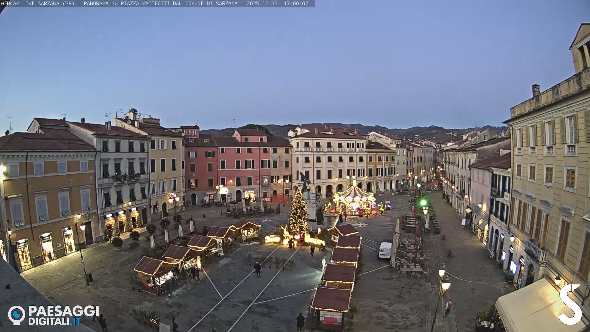 Sarzana, Piazza Matteotti Square Live Cam - La Spezia, Liguria, Italy