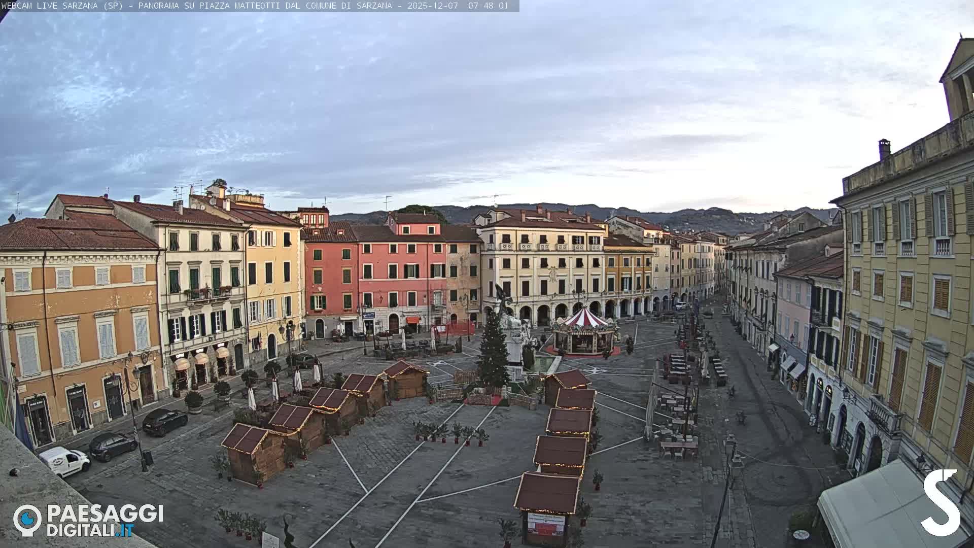 Sarzana, Piazza Matteotti Square Live Cam - La Spezia, Liguria, Italy