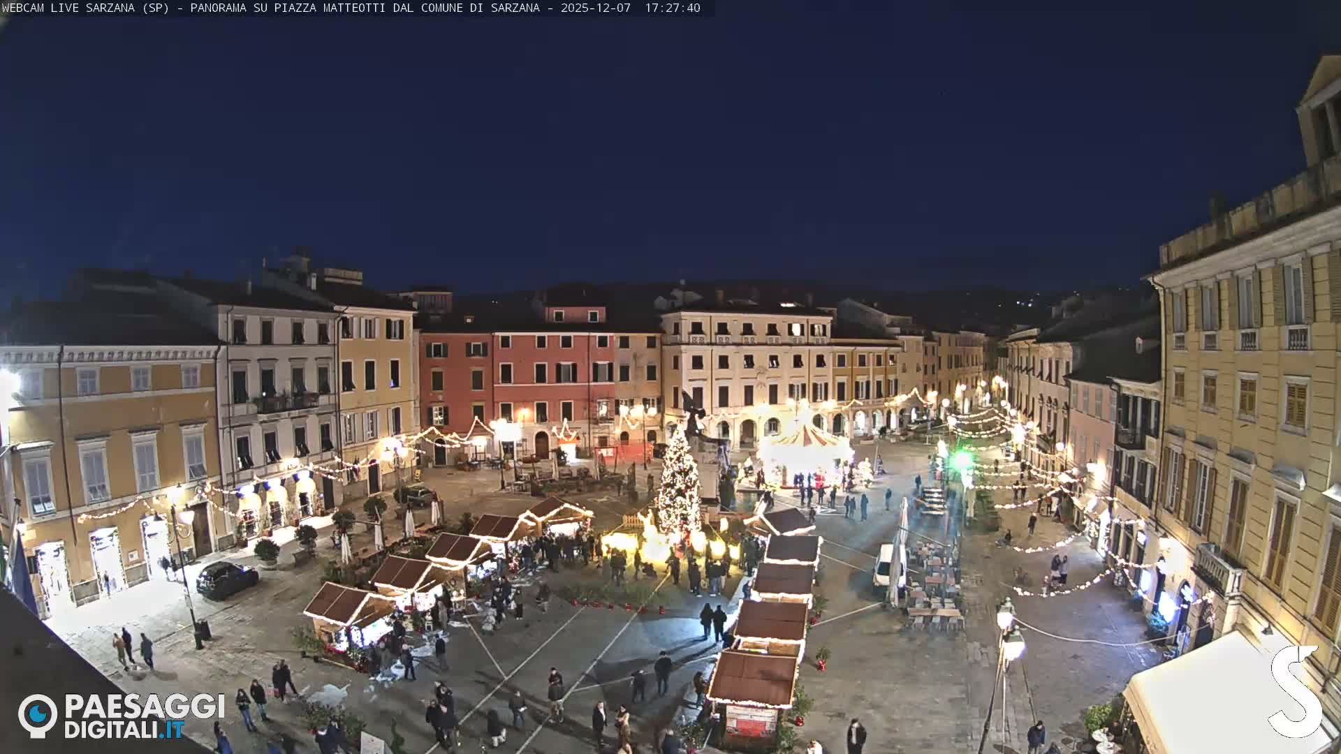 Sarzana, Piazza Matteotti Square Live Cam - La Spezia, Liguria, Italy