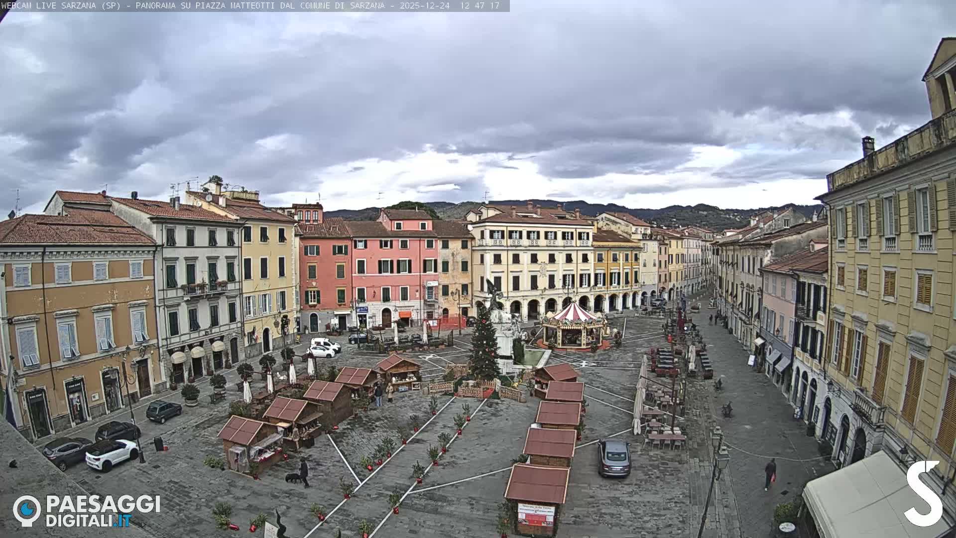 Sarzana, Piazza Matteotti Square Live Cam - La Spezia, Liguria, Italy