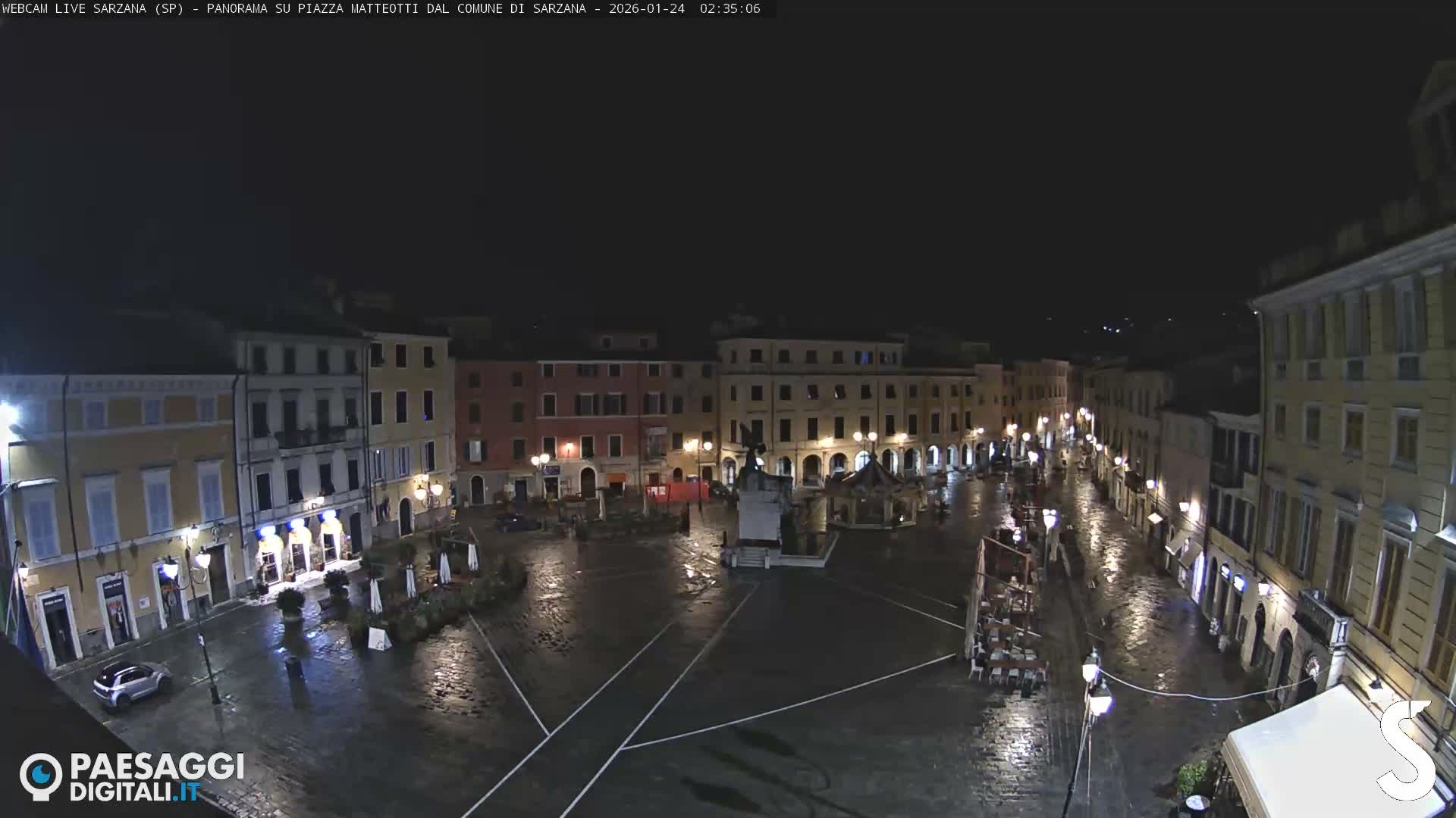 Sarzana, Piazza Matteotti Square Live Cam - La Spezia, Liguria, Italy